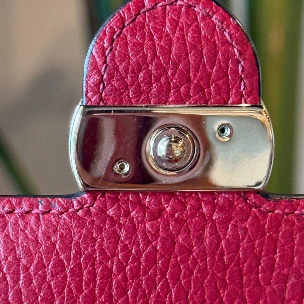 GUCCI GG Interlocking Wallet on Chain