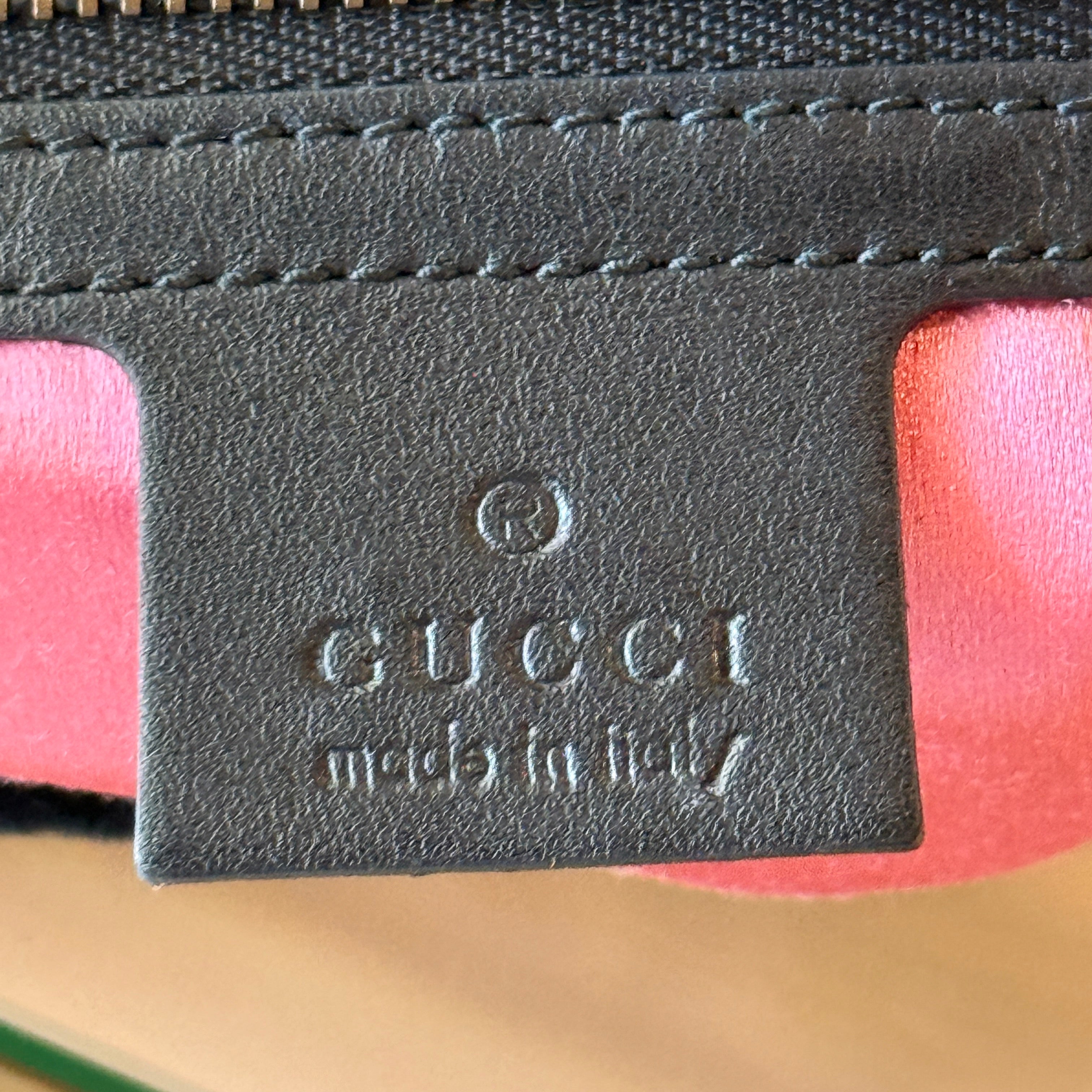 GUCCI GG Marmont LOVED Velvet Medium