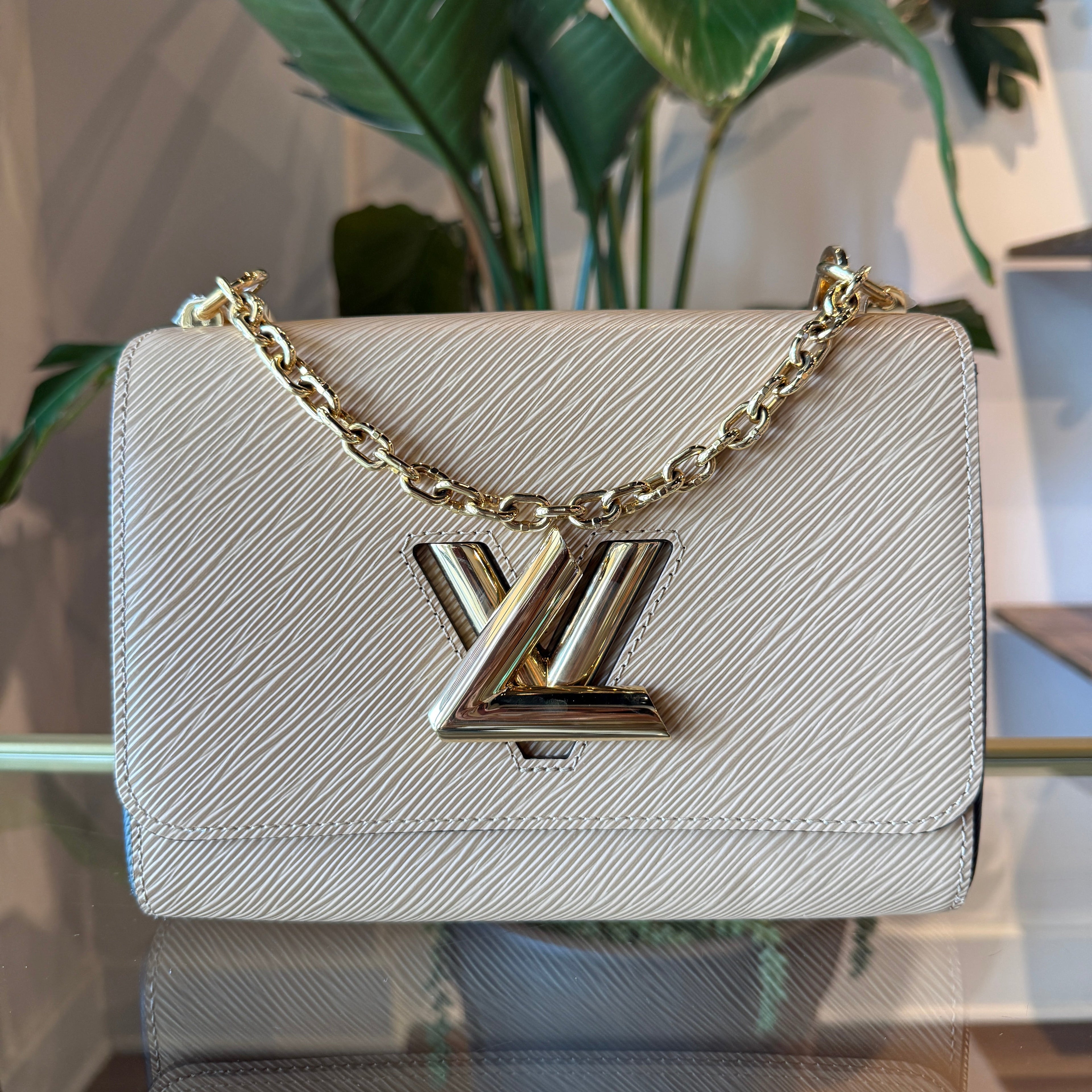 LOUIS VUITTON Epi Twist MM