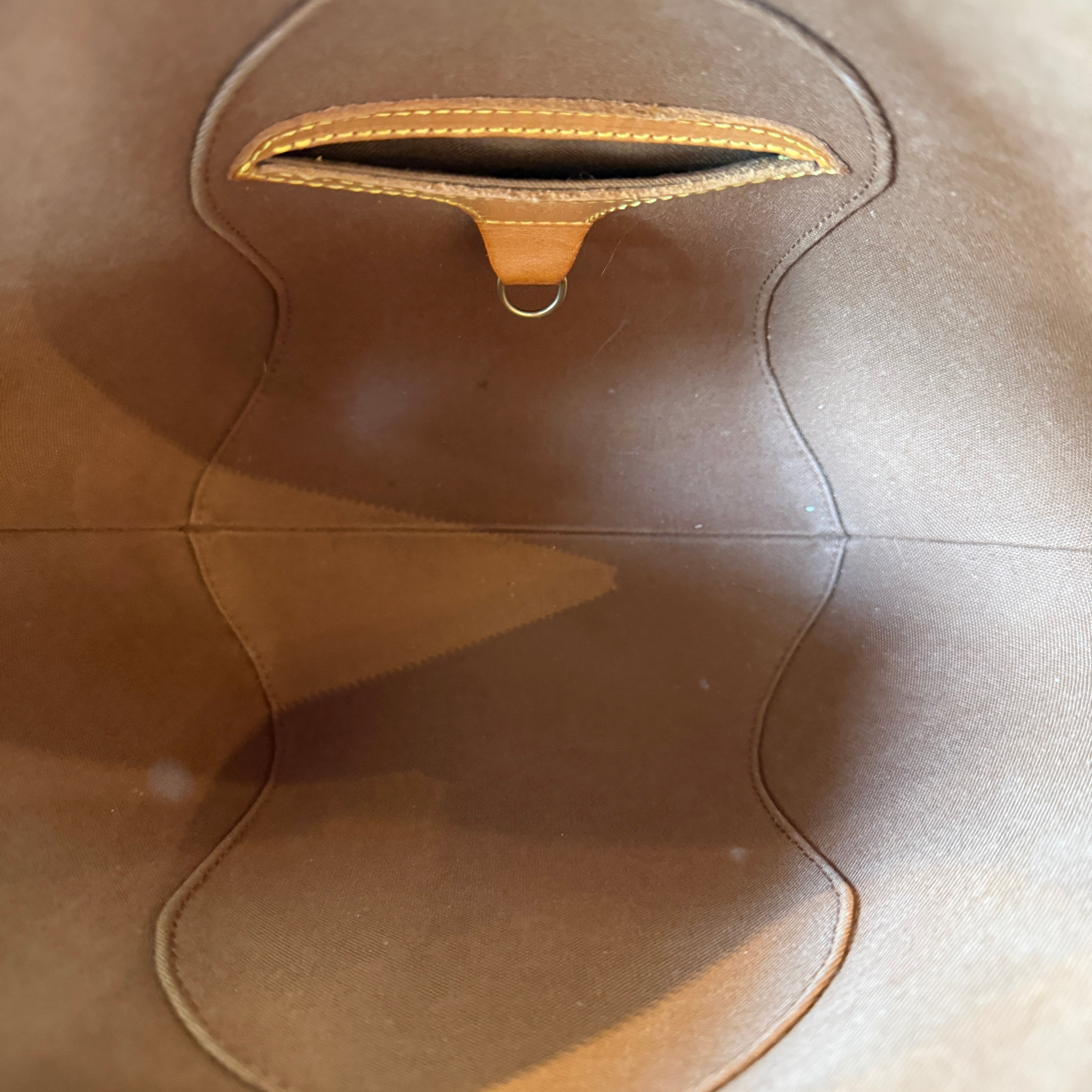 LOUIS VUITTON Monogram Ellipse PM