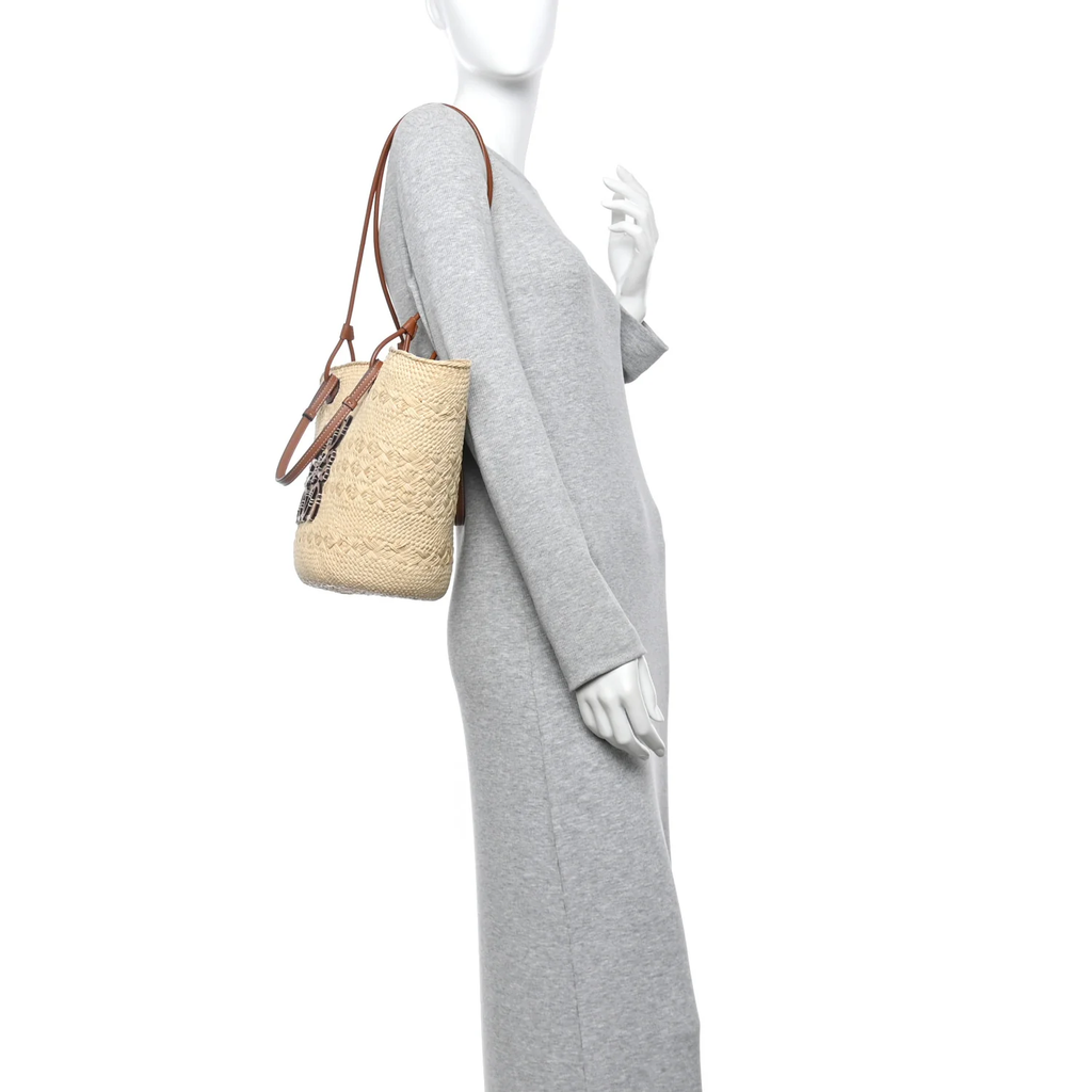 LOEWE CALFSKIN RAFFIA PAULAS IBIZA MEDIUM ANAGRAM BASKET TOTE BAG