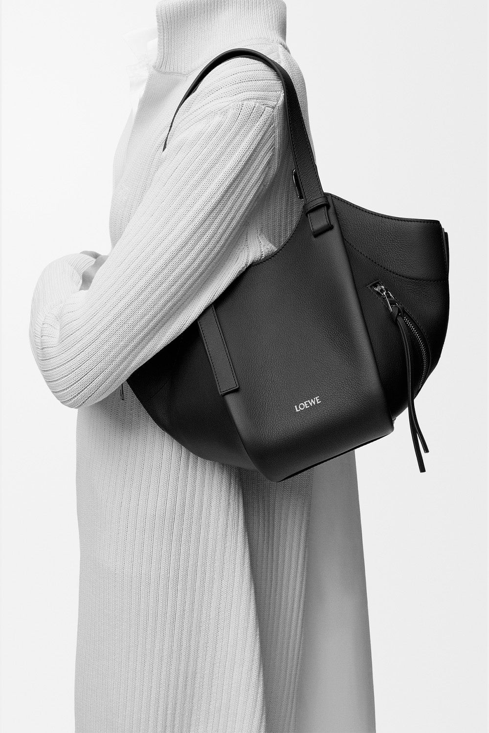 Layered Hammock Flip Bag In Classic Calfskin