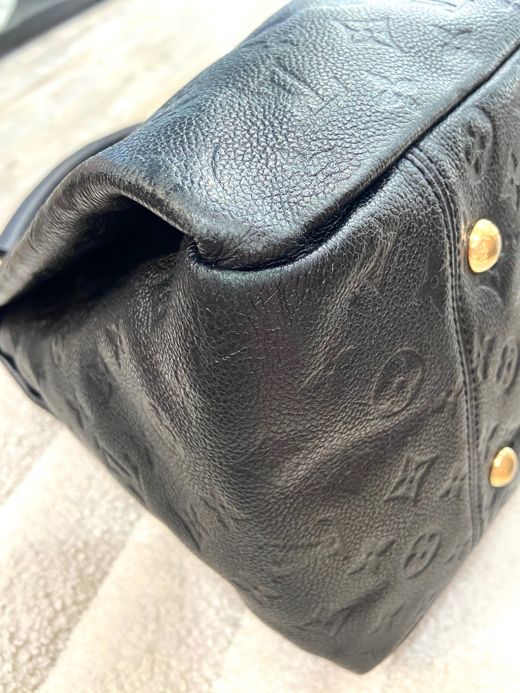LOUIS VUITTON ARTSY MM EMPREINTE LEATHER MONOGRAM BAG