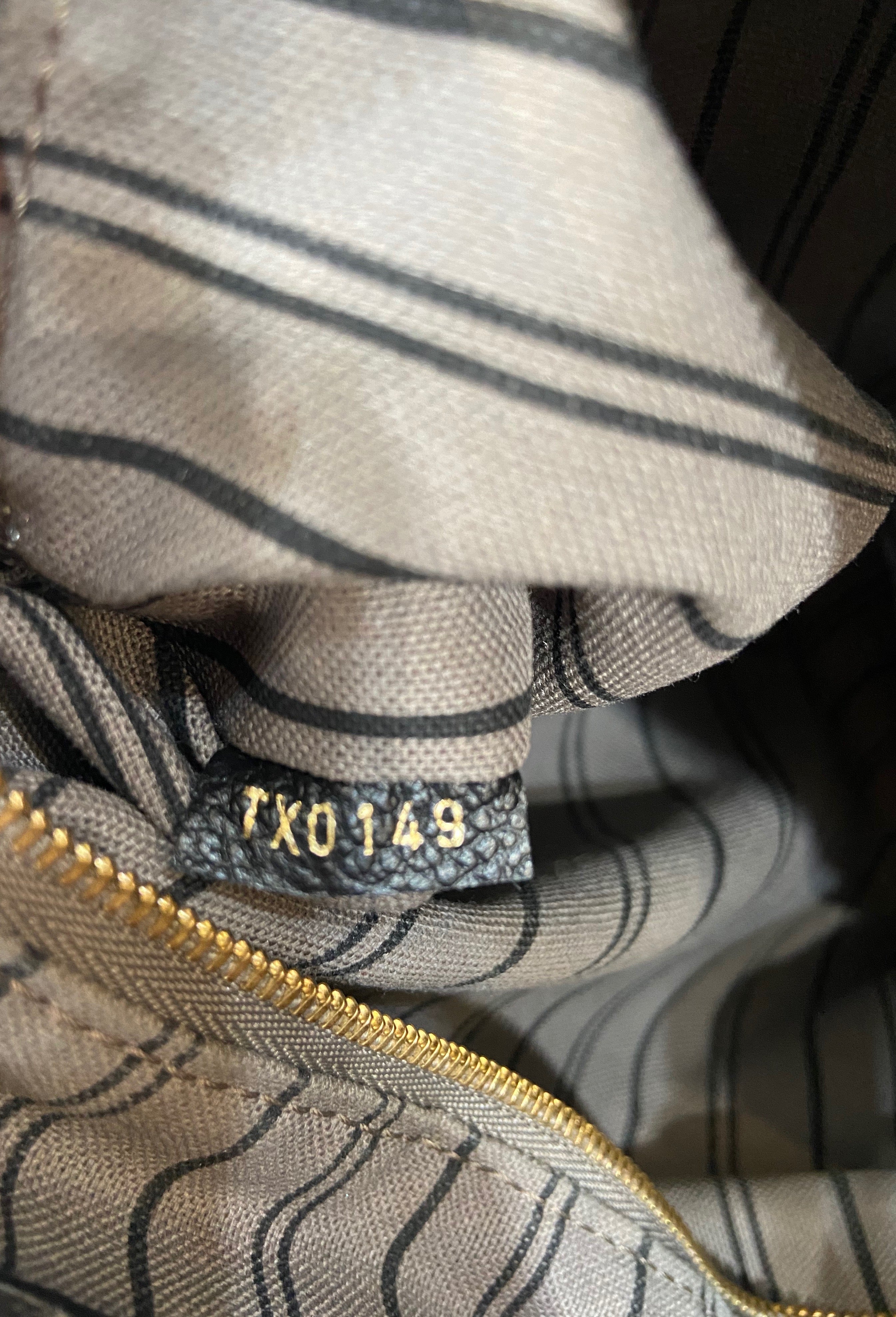 LOUIS VUITTON ARTSY MM EMPREINTE LEATHER MONOGRAM BAG