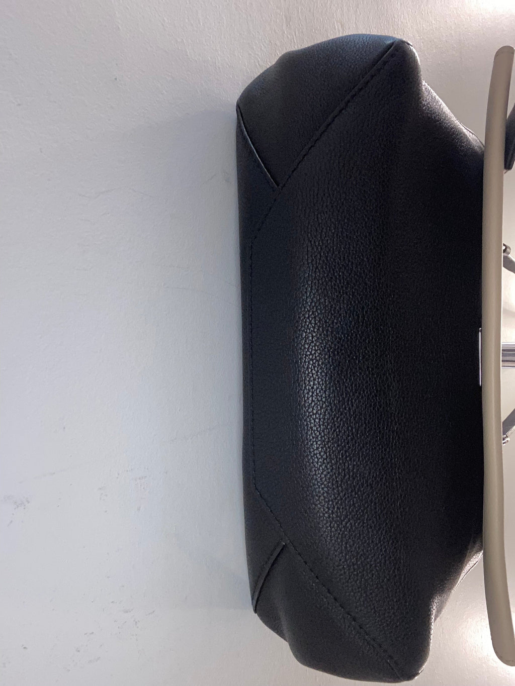 LOUIS VUITTON CALFSKIN LEATHER LOCKME II BAG