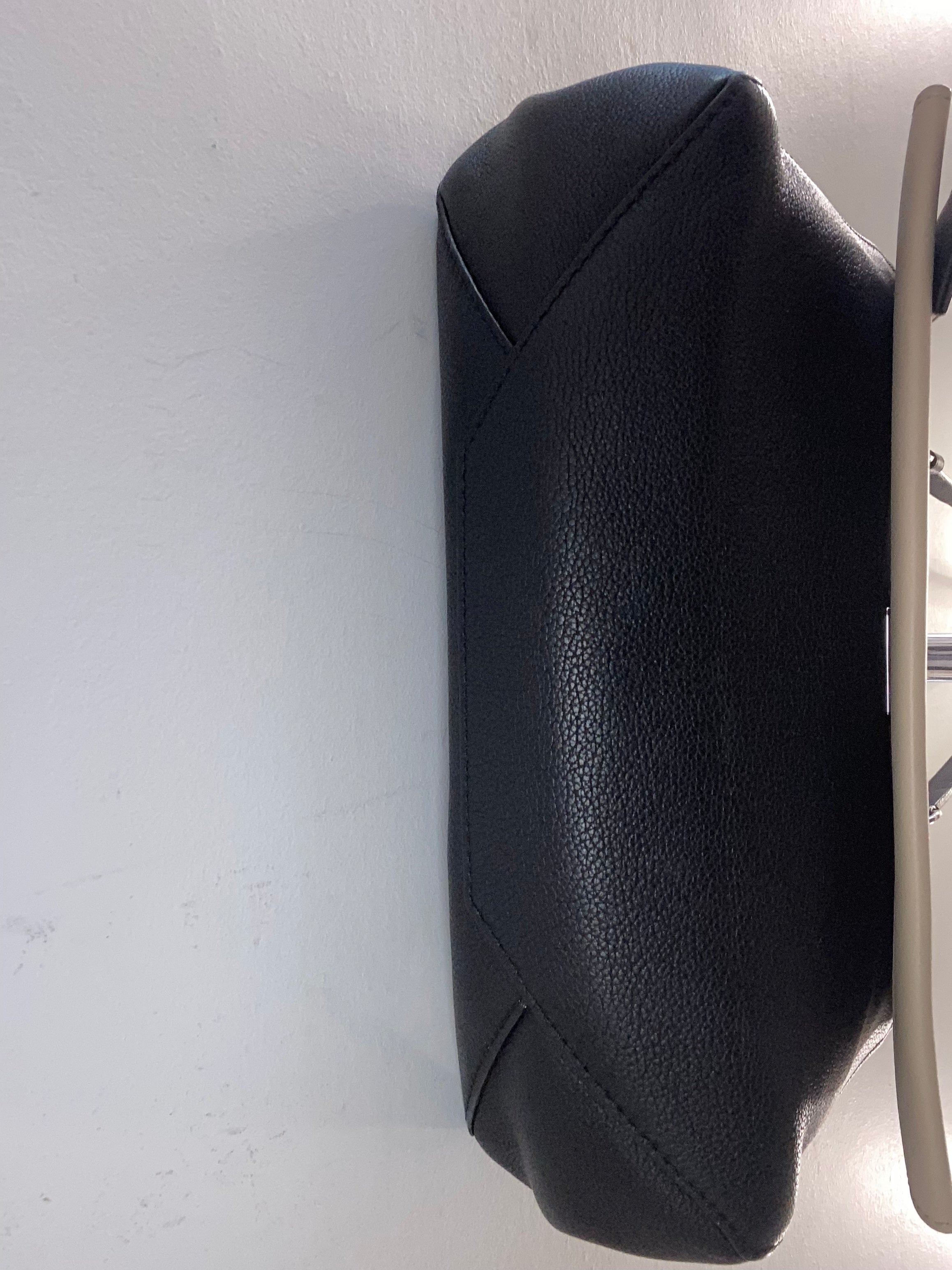 LOUIS VUITTON CALFSKIN LEATHER LOCKME II BAG