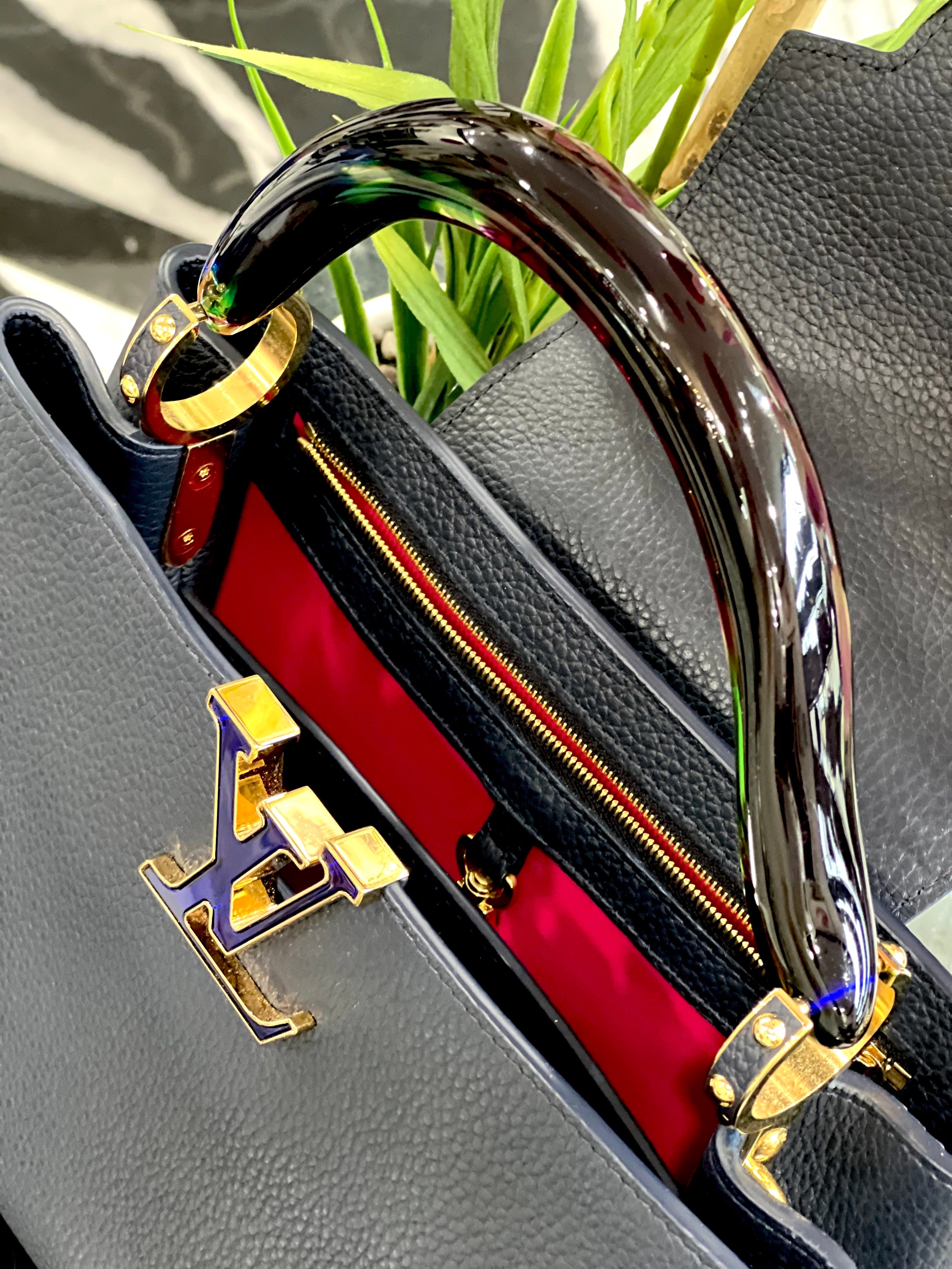 LOUIS VUITTON CAPUCINES MURANO MM TAURILLON RESIN