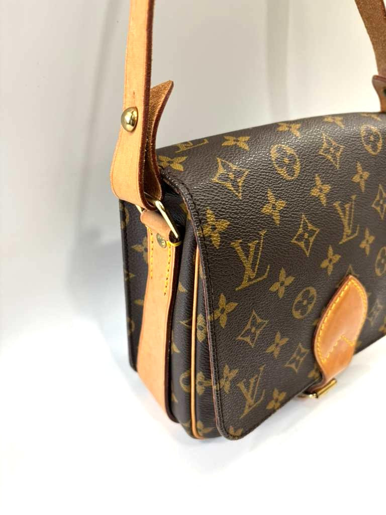 LOUIS VUITTON MONOGRAM CARTOUCHIÈRE MM SHOULDER BAG