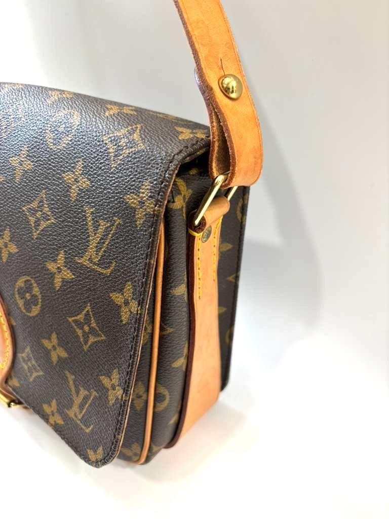 LOUIS VUITTON MONOGRAM CARTOUCHIÈRE MM SHOULDER BAG