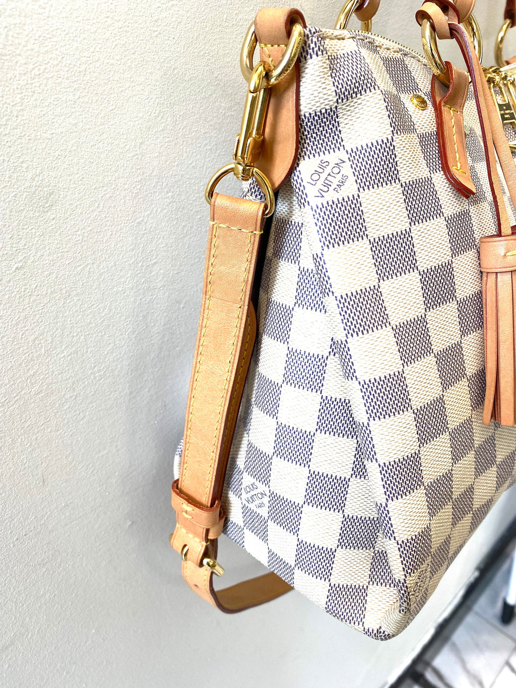 LOUIS VUITTON DAMIER AZUR LYMINGTON SHOULDER BAG