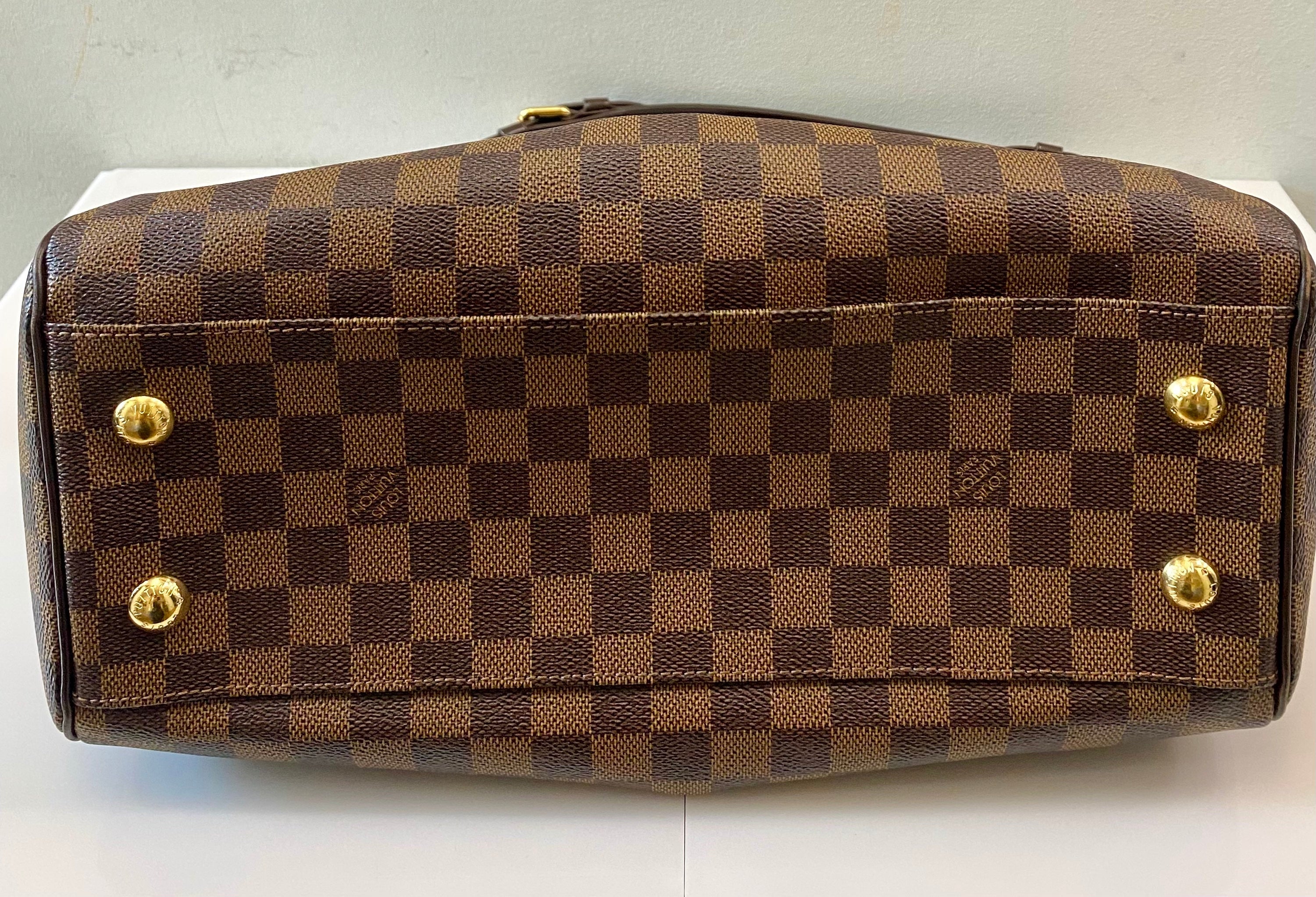 LOUIS VUITTON DAMIER EBENE TREVI PM SATCHEL BAG