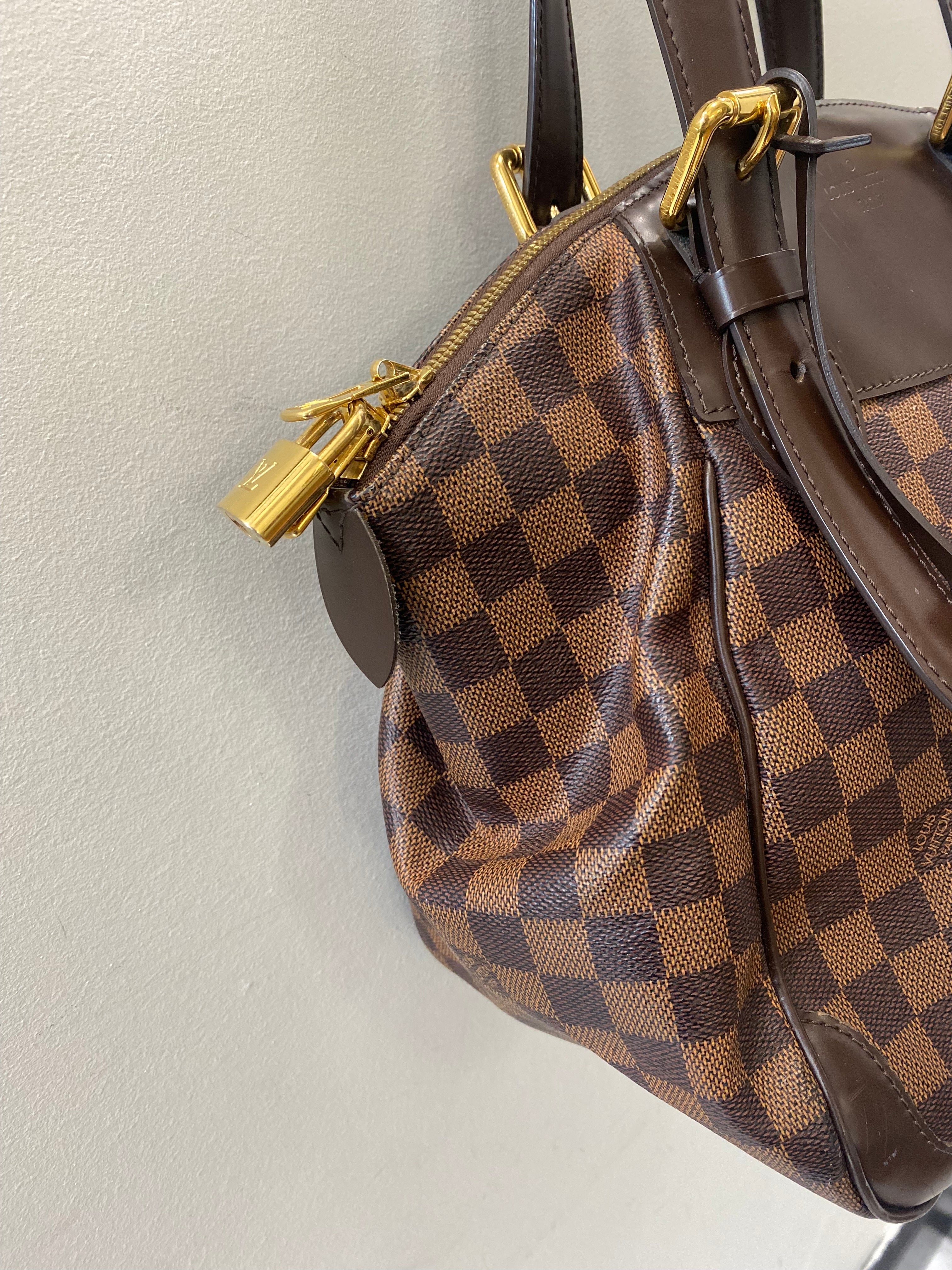 LOUIS VUITTON DAMIER EBENE VERONA MM BAG