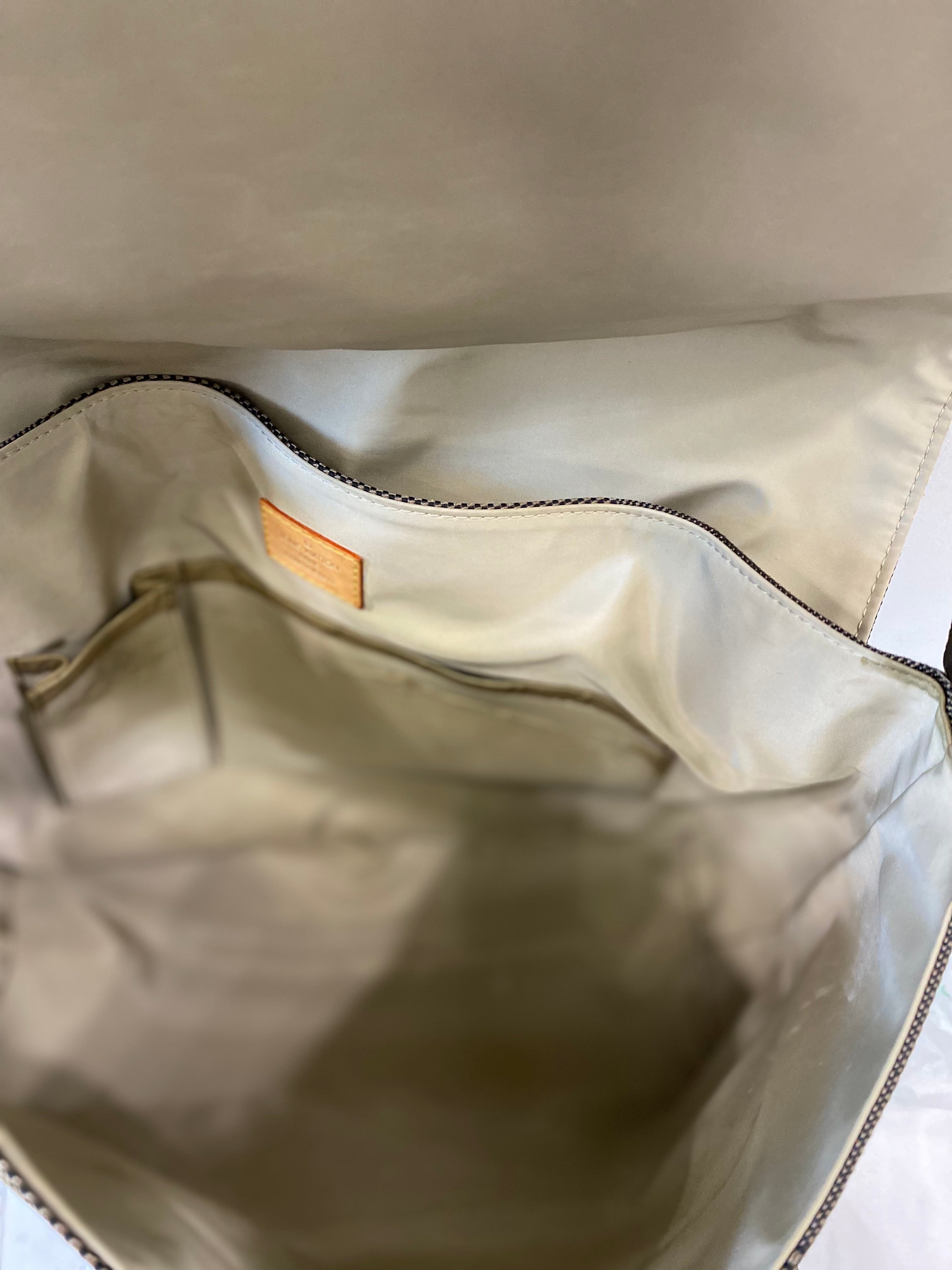 LOUIS VUITTON DAMIER GEANT LOUP MESSENGER BAG