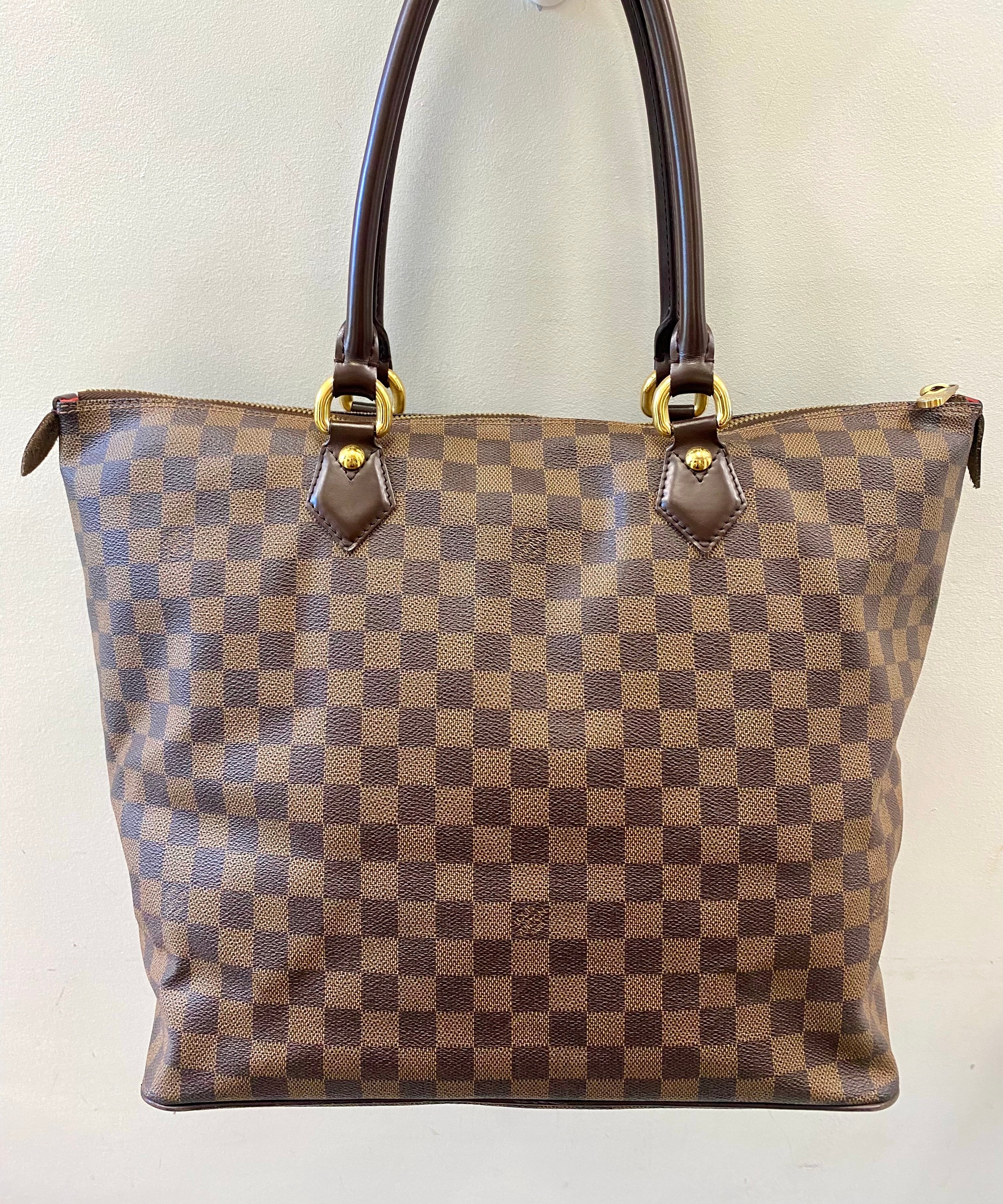 LOUIS VUITTON DAMIER EBENE SALEYA GM TOTE