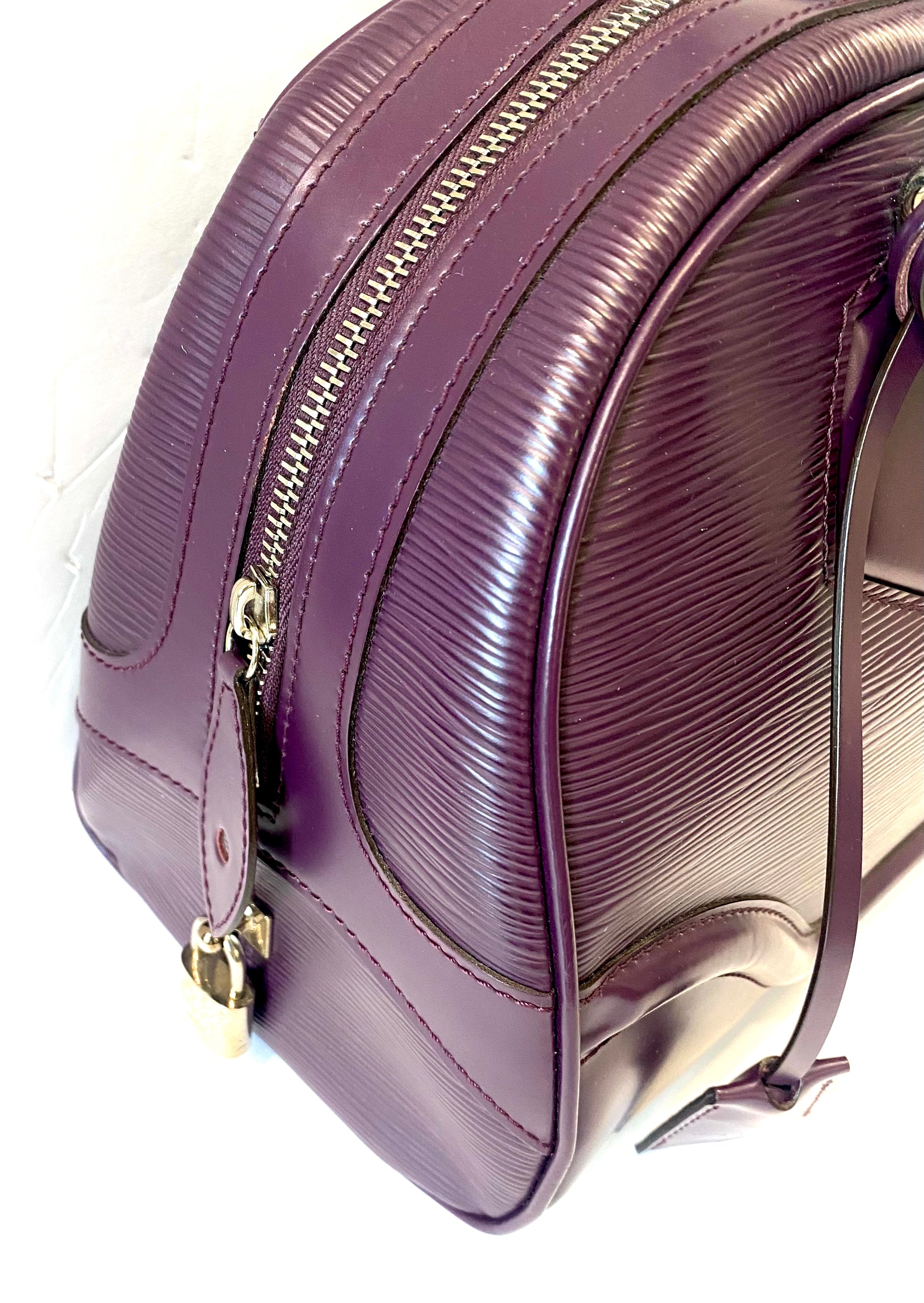LOUIS VUITTON EPI LEATHER MONTAIGNE GM BOWLING BAG