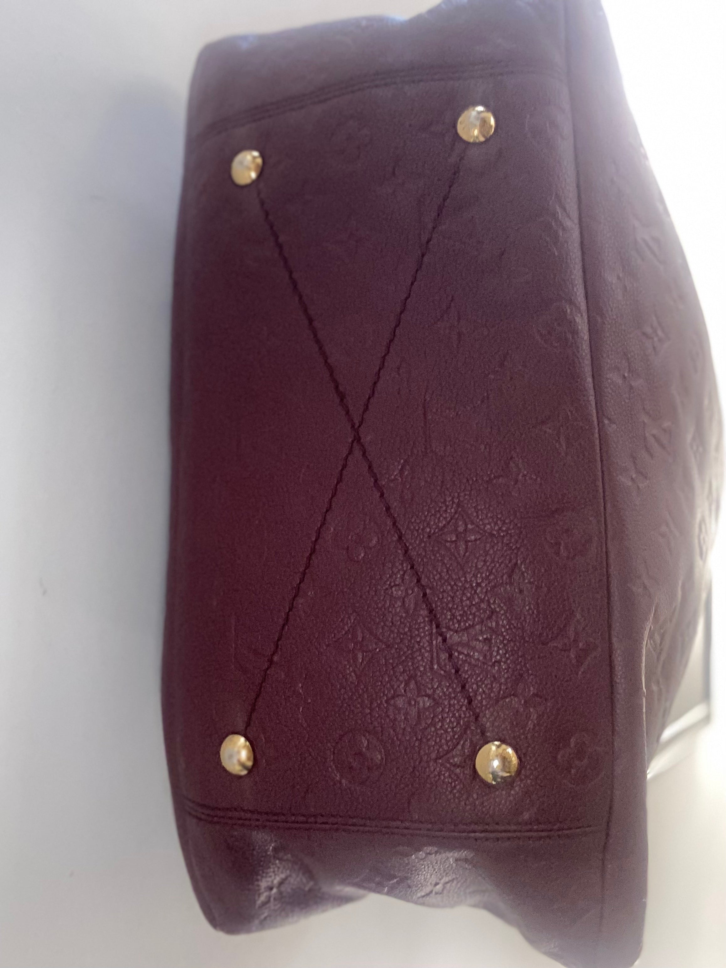 LOUIS VUITTON MONOGRAM EMPREINTE LEATHER ARTSY MM BAG