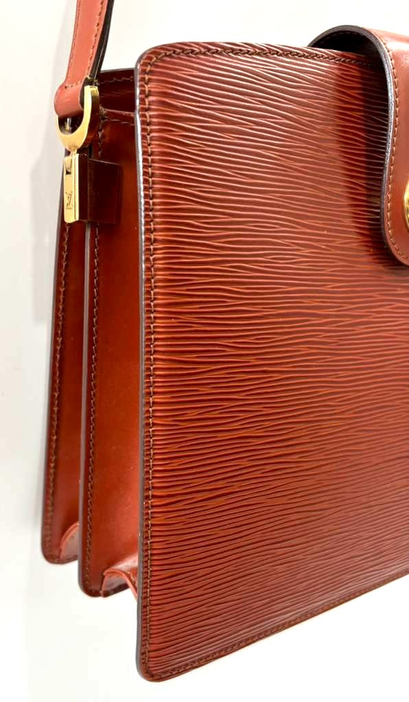 LOUIS VUITTON EPI LEATHER CAPUCHIN SHOULDER BAG – KENYA BROWN