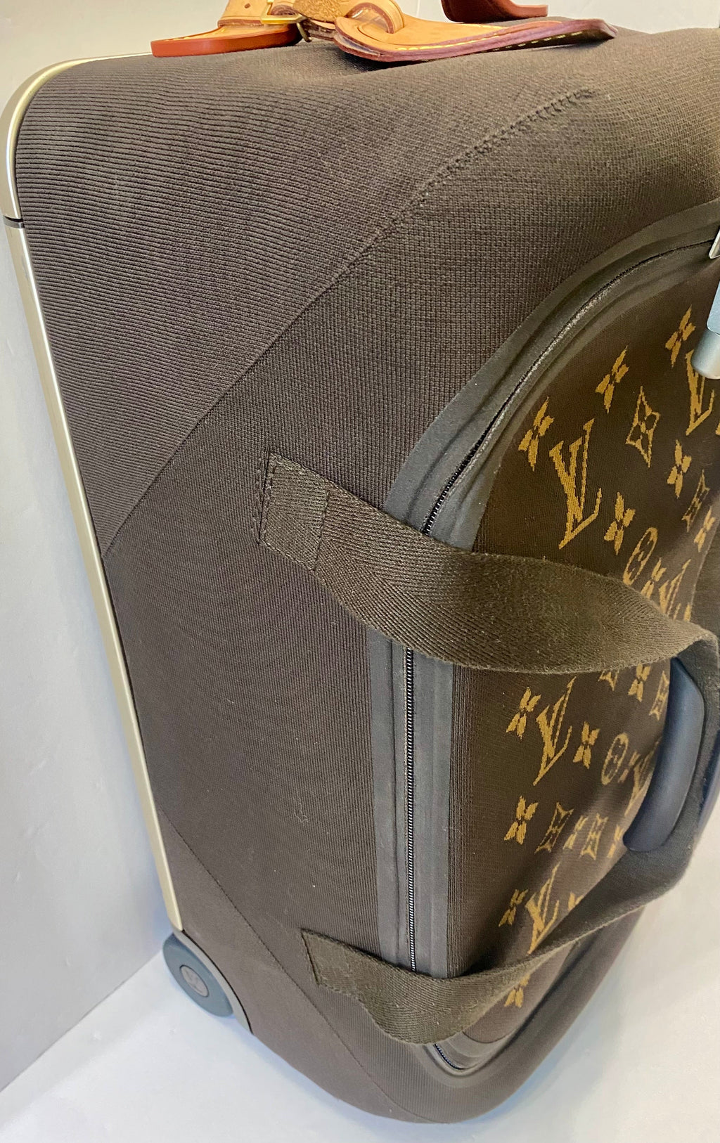 LOUIS VUITTON MONOGRAM JACQUARD KNIT HORIZON SOFT DUFFLE 55 BAG