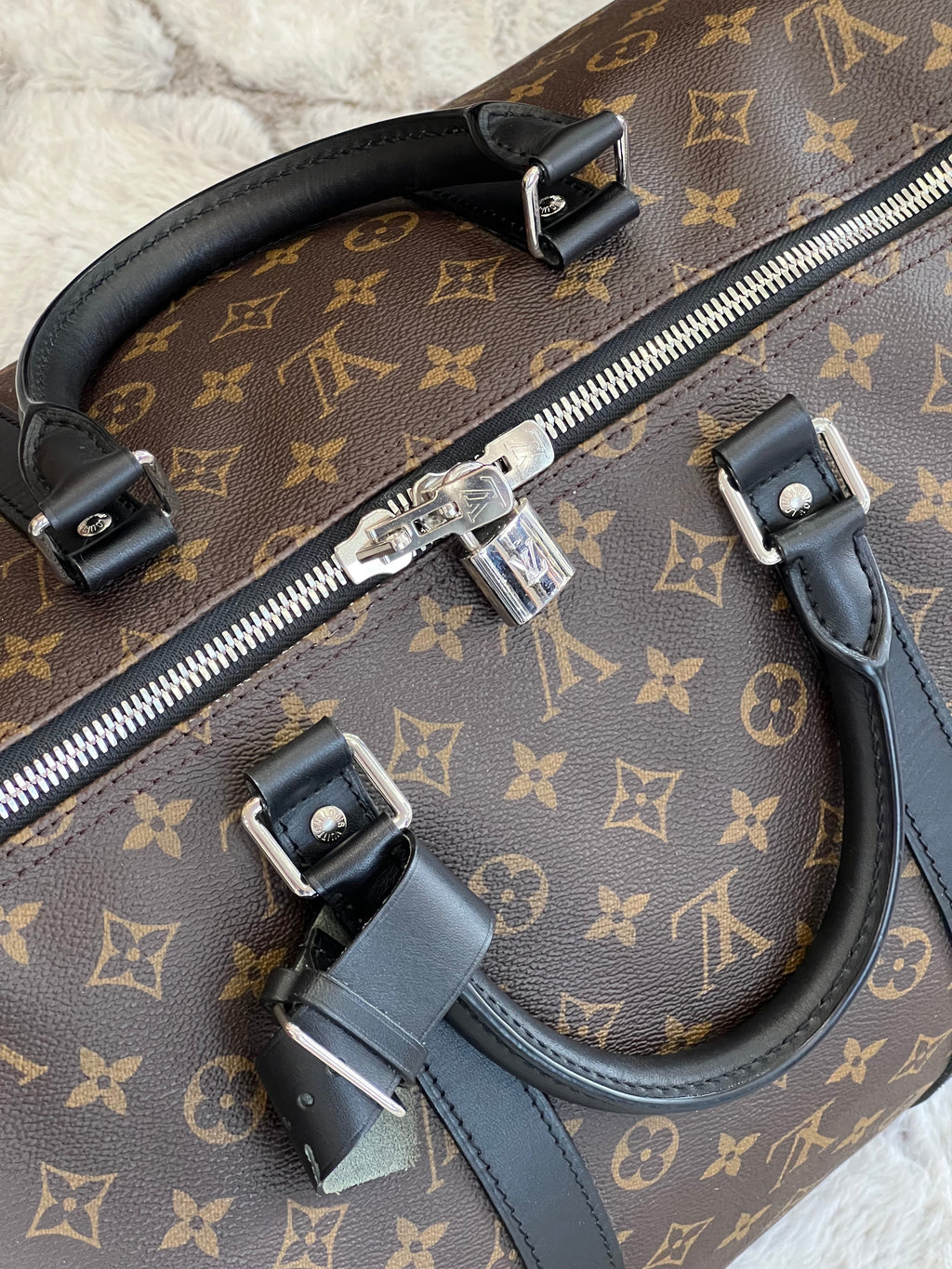 LOUIS VUITTON MONOGRAM MACASSAR KEEPALL BANDOULLIERE 55