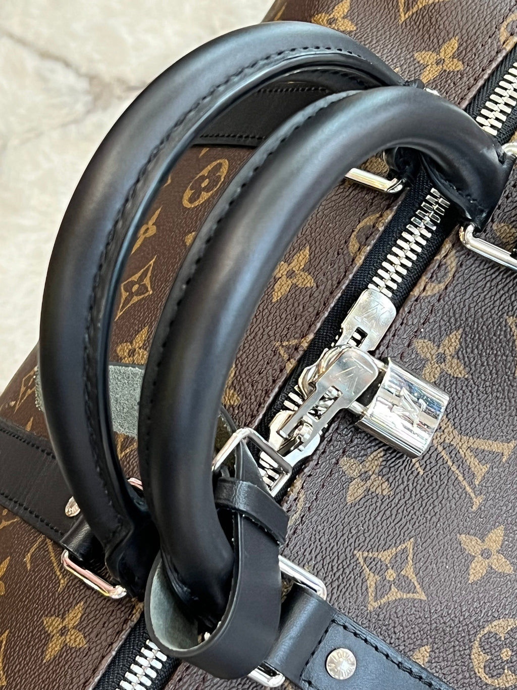 LOUIS VUITTON MONOGRAM MACASSAR KEEPALL BANDOULLIERE 55