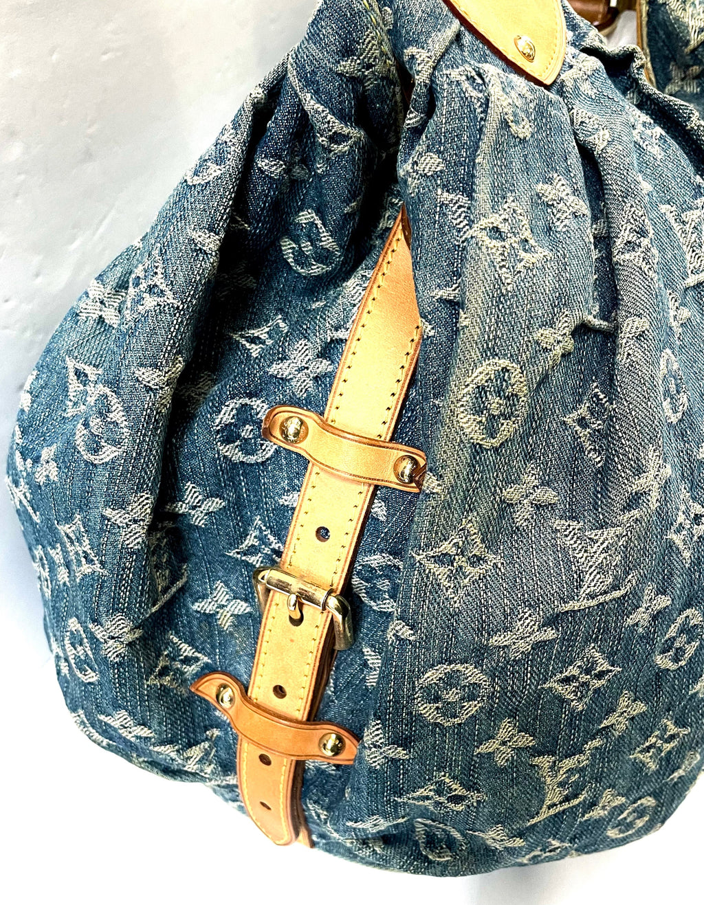 LOUIS VUITTON LV MONOGRAM MAHINA XL HOBO BAG