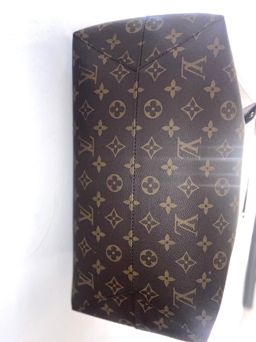 LOUIS VUITTON MONOGRAM FLOWER HOBO BAG