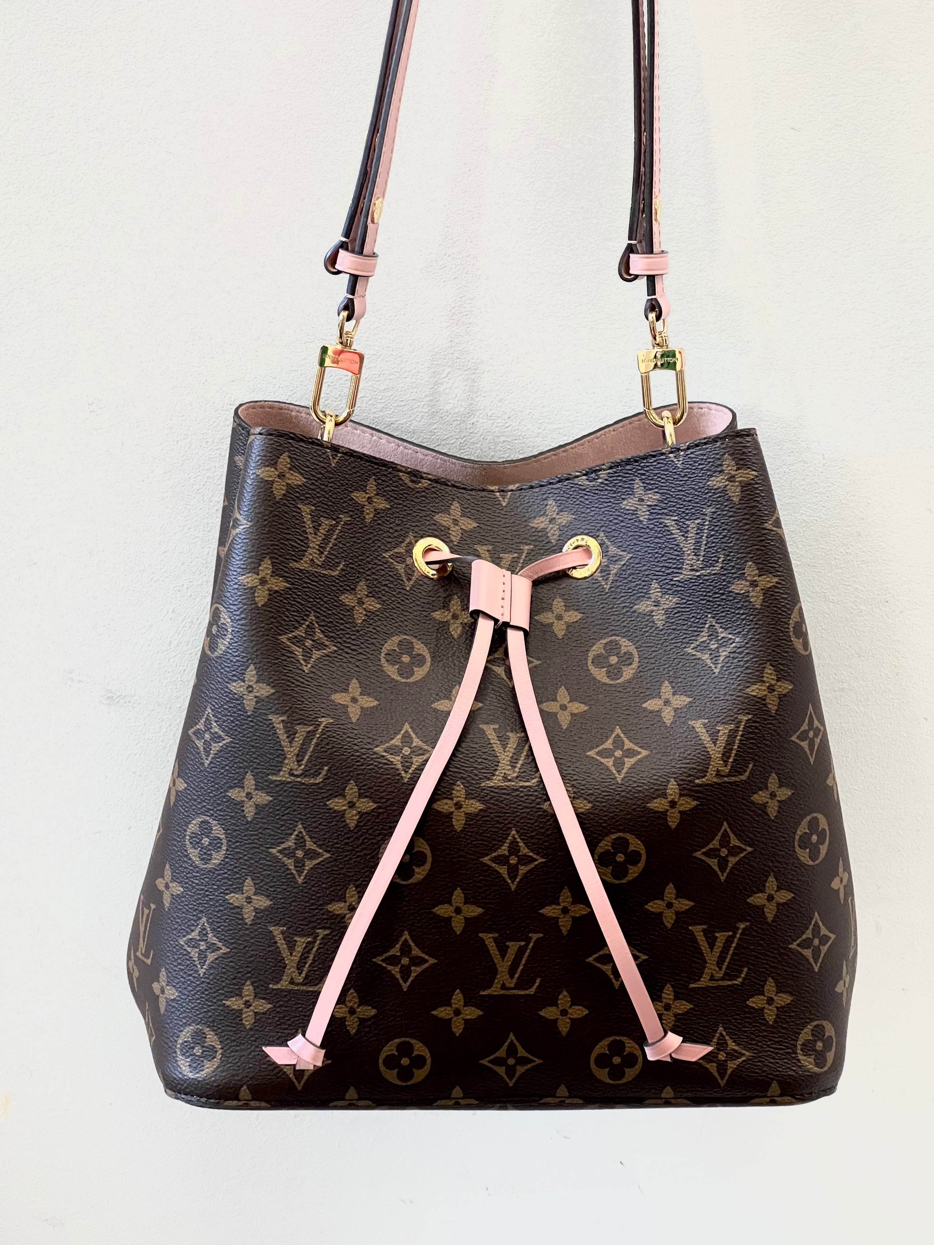 LOUIS VUITTON NÉONOÉ MONOGRAM BAG ROSE POUDRE