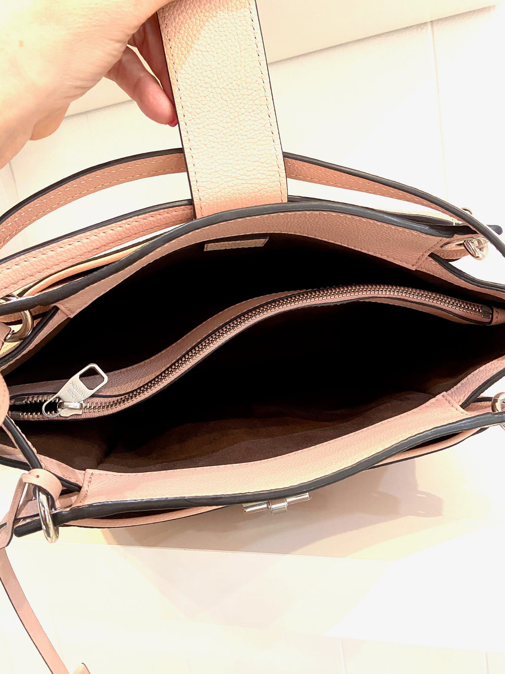 LOUIS VUITTON MONOGRAM SEVRES MAHINA CALFSKIN LEATHER