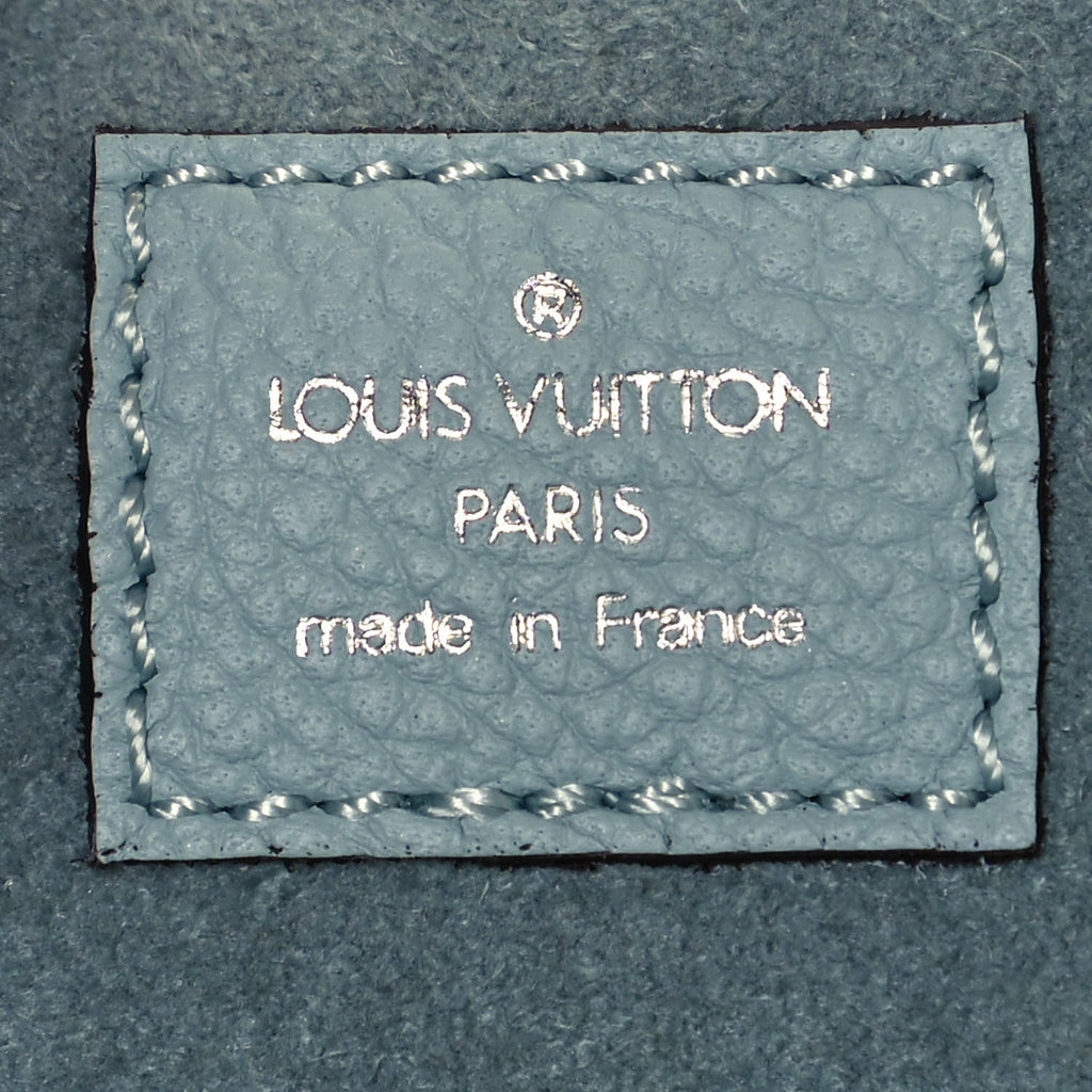LOUIS VUITTON MAHINA SCALA MINI POUCH IN VERT LAGON
