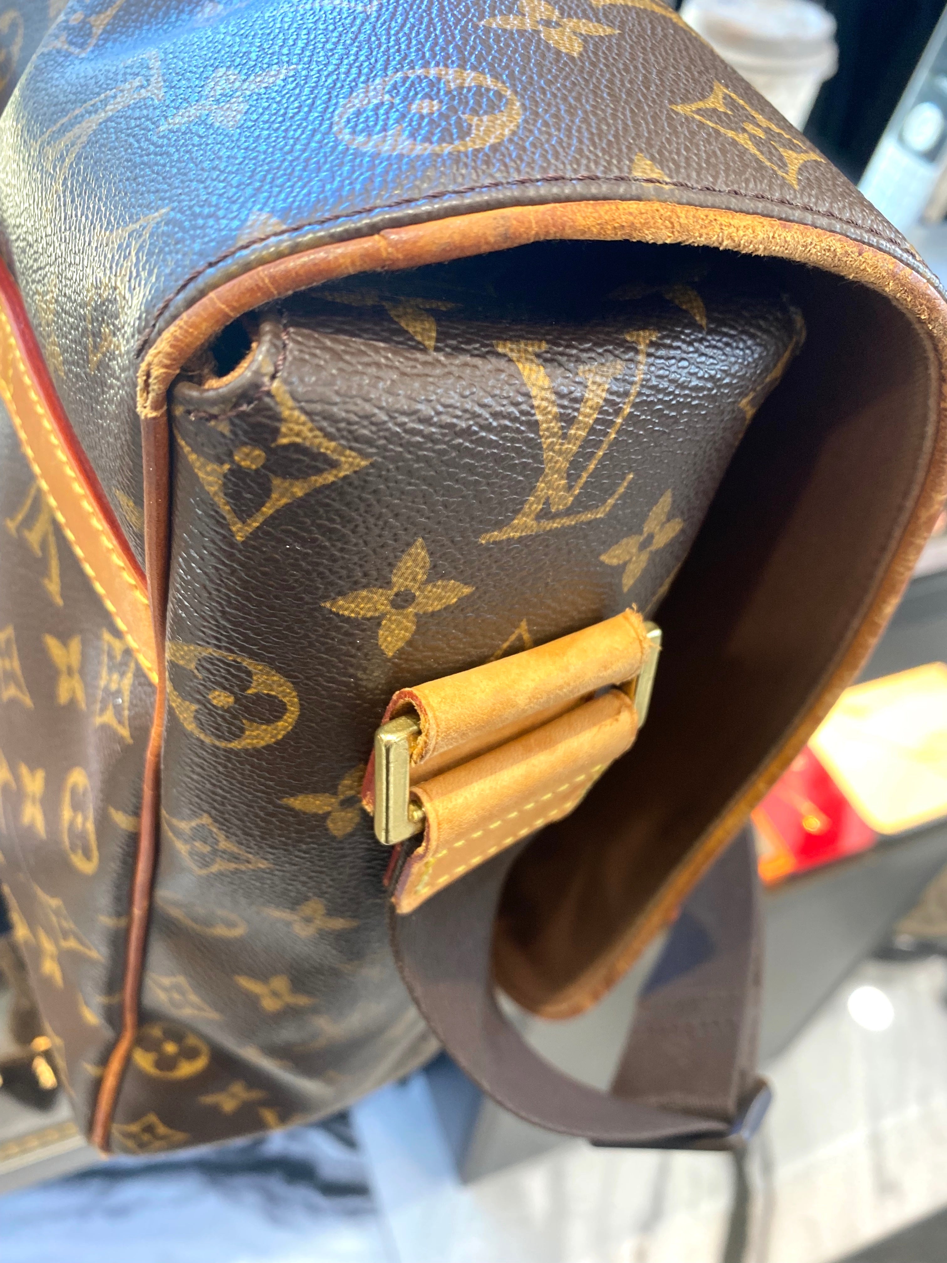 LOUIS VUITTON MONOGRAM ABBESSES MESSENGER BAG