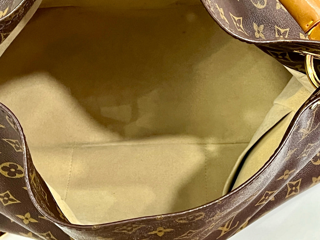 LOUIS VUITTON MONOGRAM ARTSY MM BAG