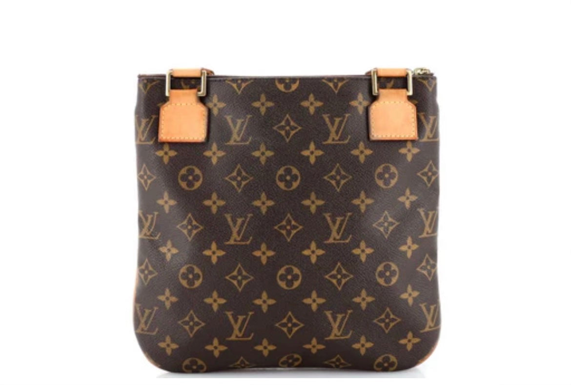 LOUIS VUITTON MONOGRAM BOSPHORE POCHETTE CROSSBODY