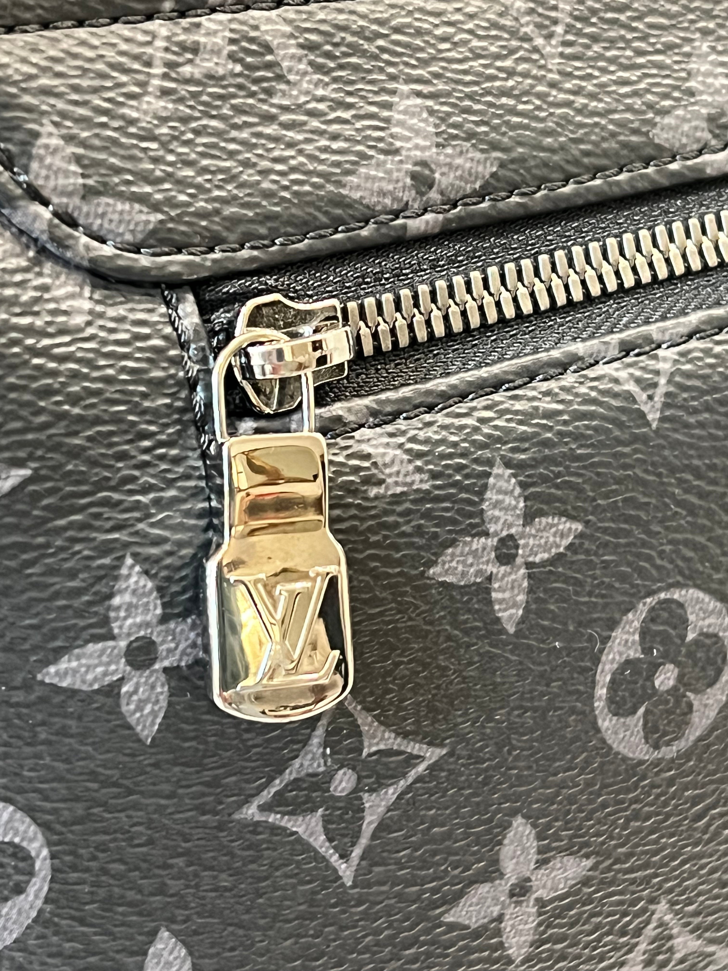 LOUIS VUITTON MONOGRAM ECLIPSE DISTRICT MM BAG