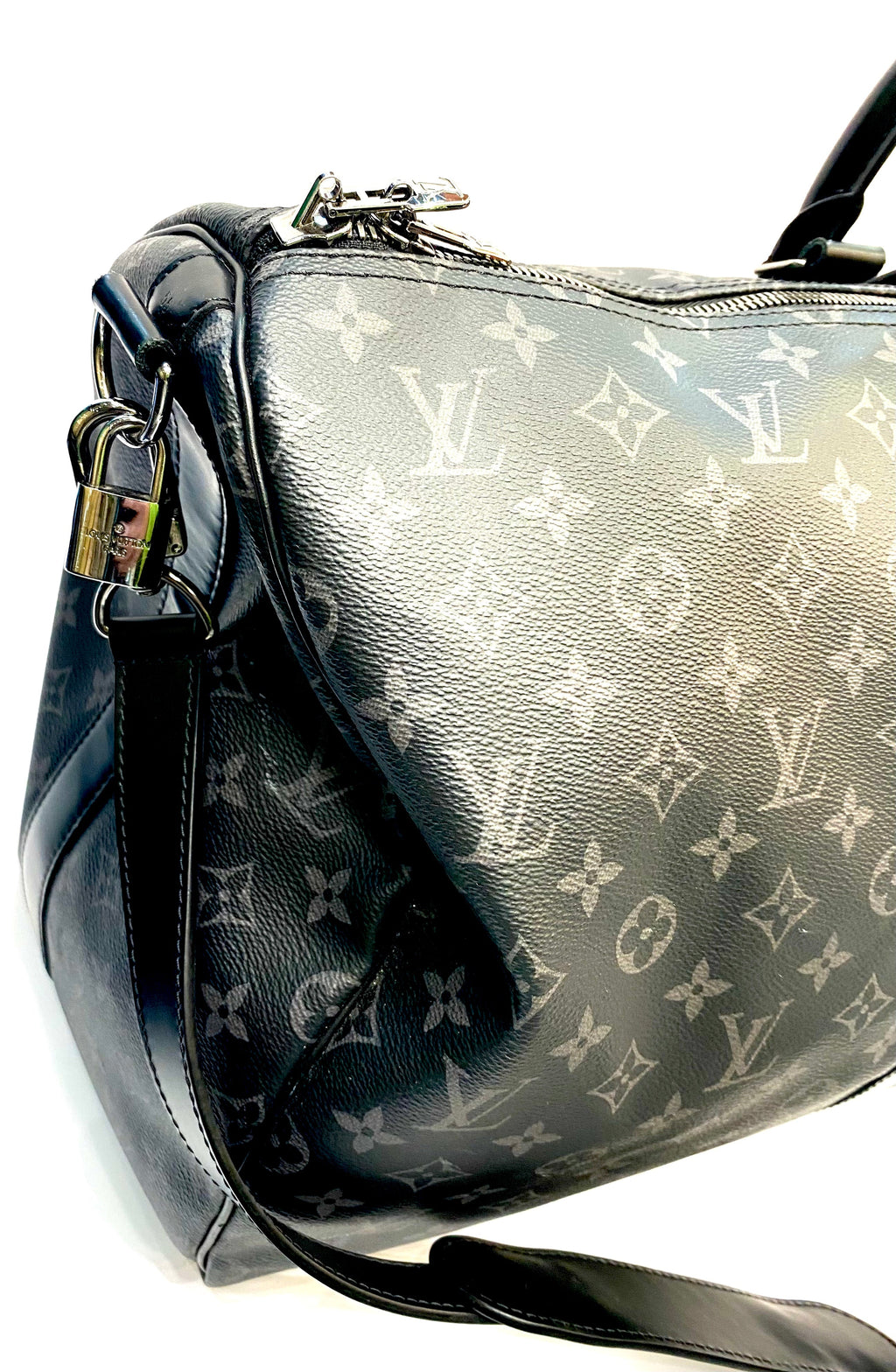 LOUIS VUITTON MONOGRAM ECLIPSE KEEPALL BANDOULIÈRE 55 BAG