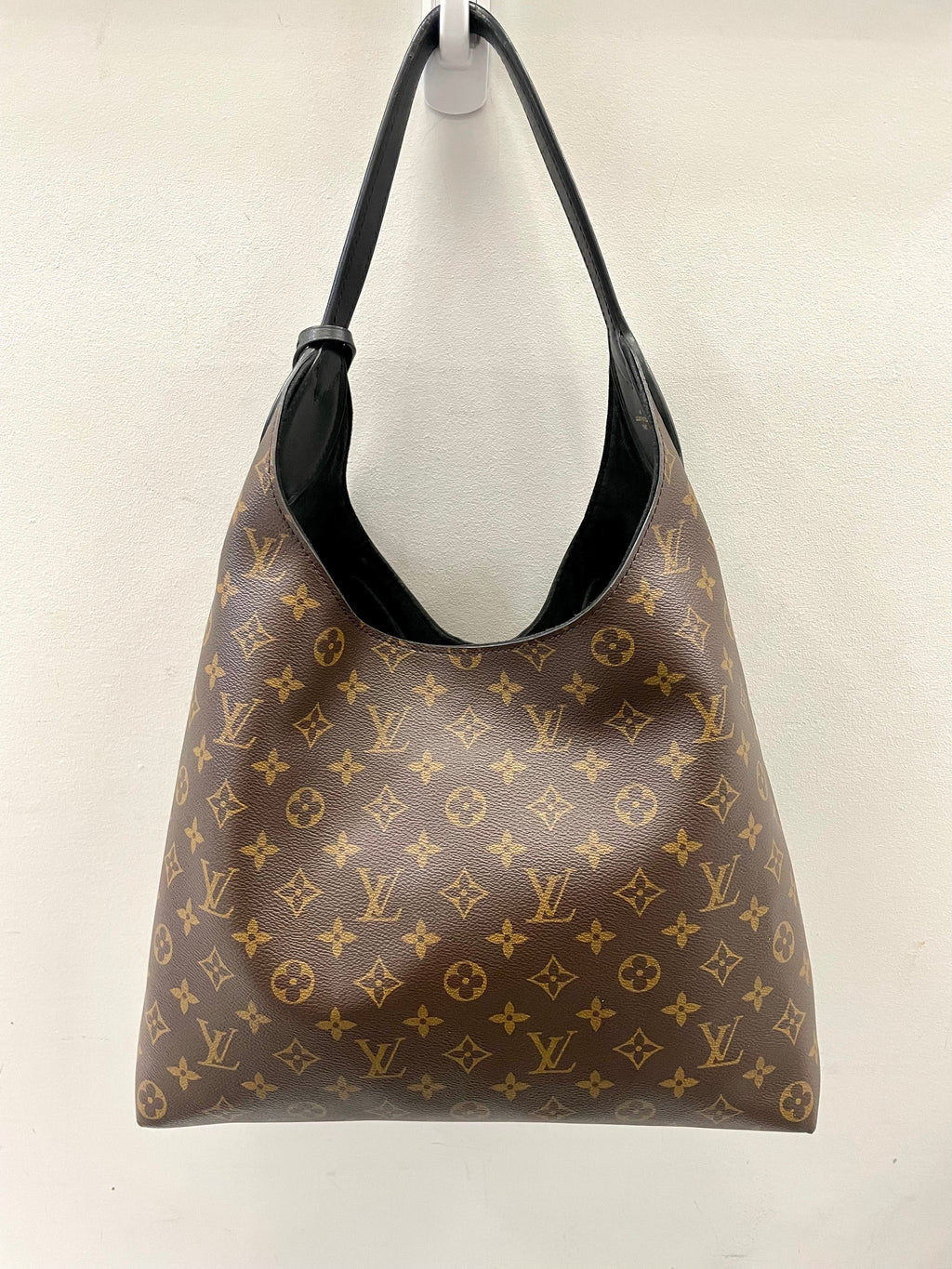 LOUIS VUITTON MONOGRAM FLOWER HOBO BAG BLACK