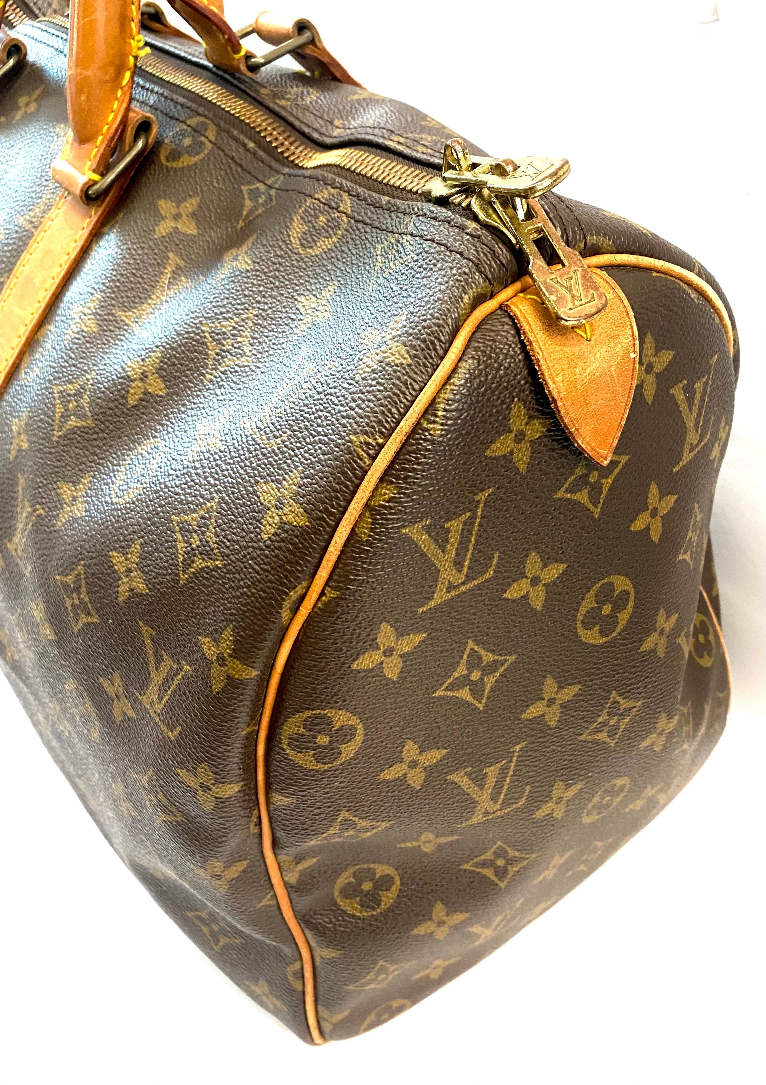 LOUIS VUITTON MONOGRAM KEEPALL 40 HANDBAG