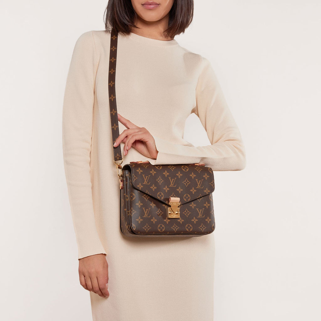 LOUIS VUITTON MONOGRAM POCHETTE MÉTIS SHOULDER BAG