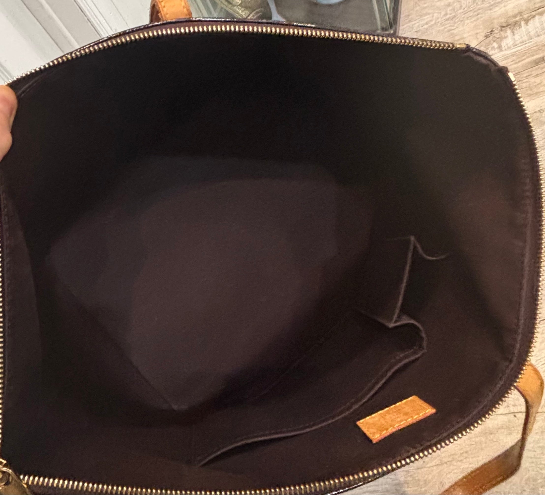 LOUIS VUITTON MONOGRAM VERNIS BELLEVUE GM TOTE BAG