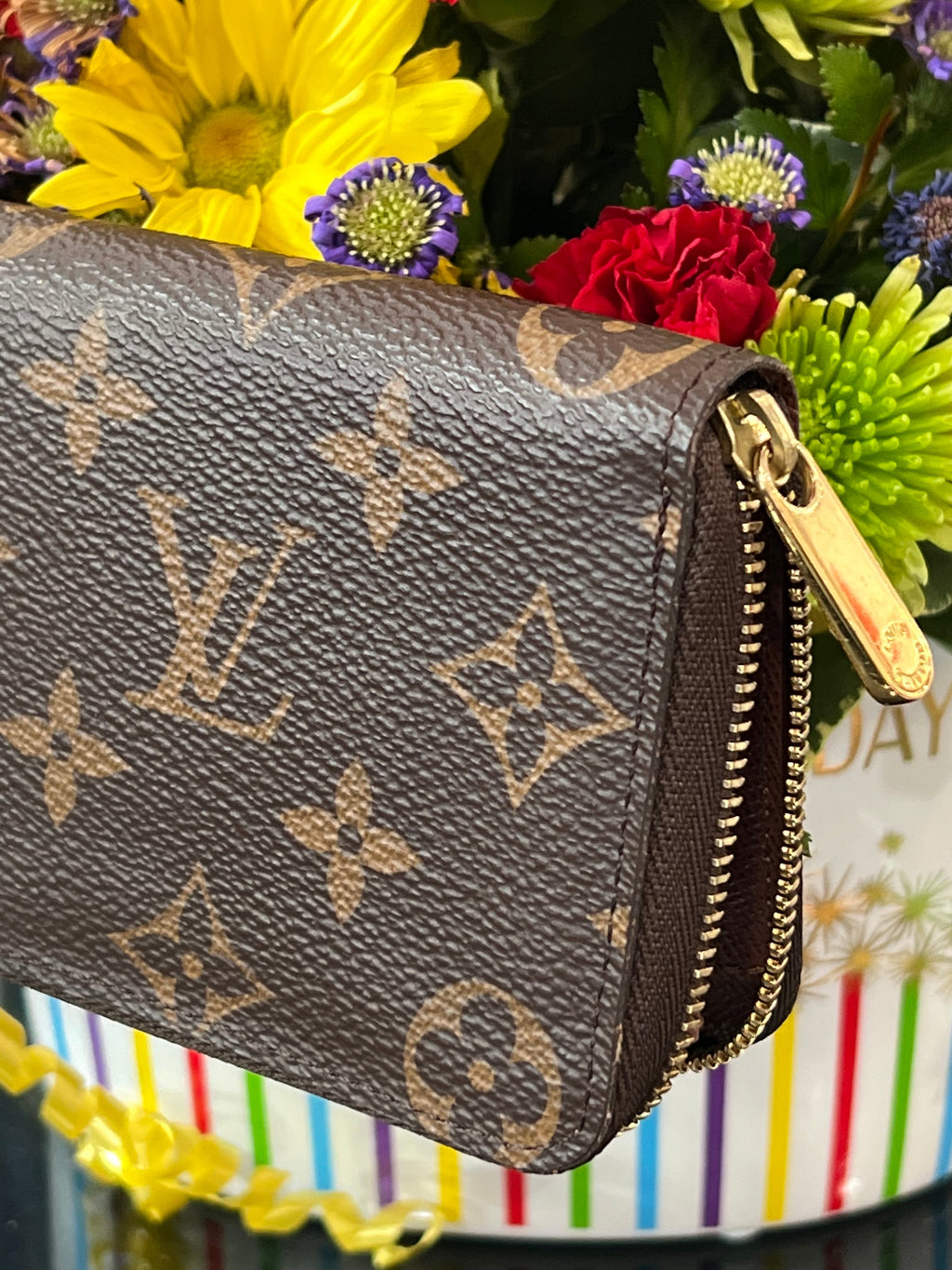 LOUIS VUITTON MONOGRAM ZIPPY COIN CASE