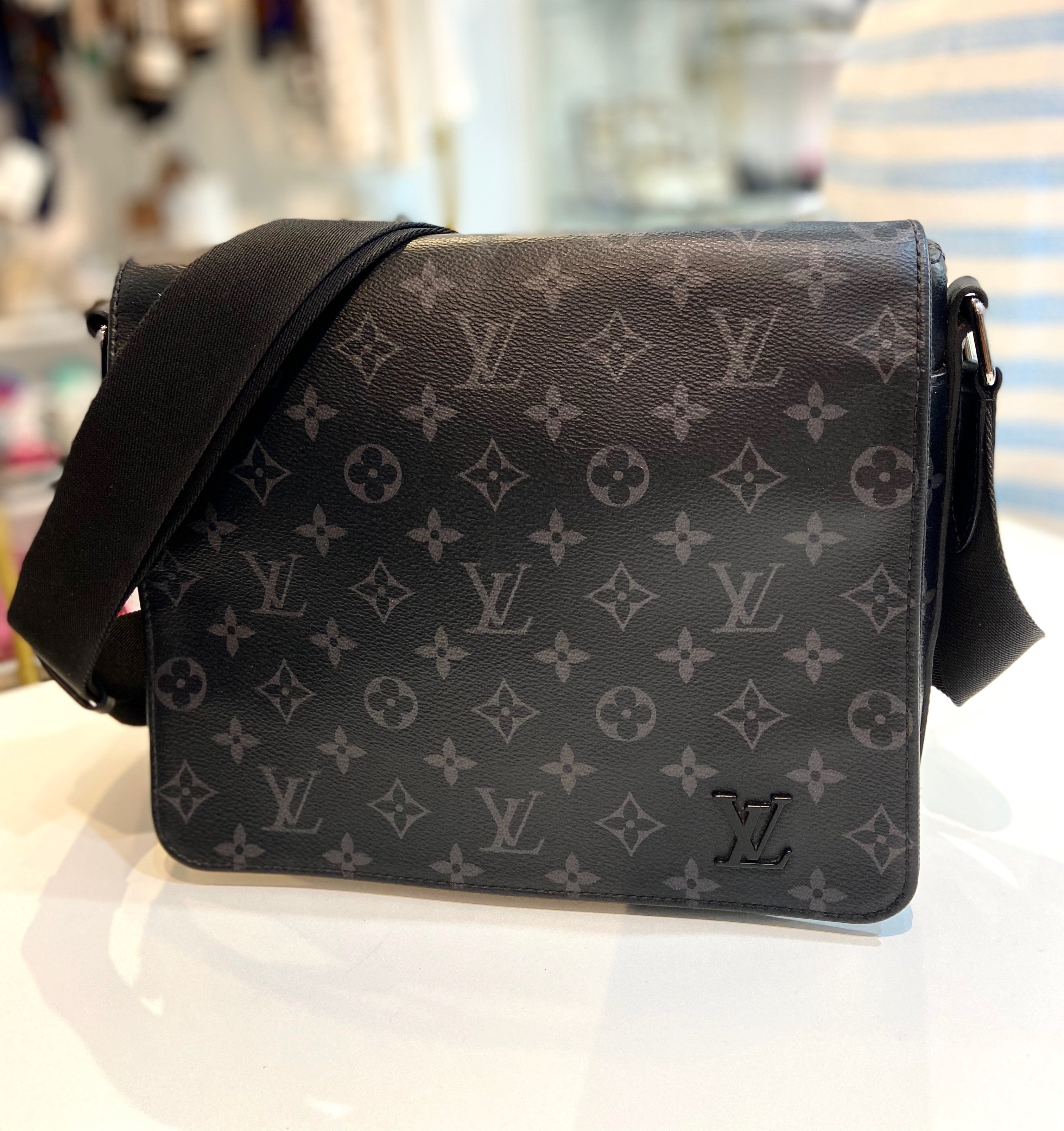 LOUIS VUITTON MONOGRAM ECLIPSE DISTRICT PM MESSENGER BAG