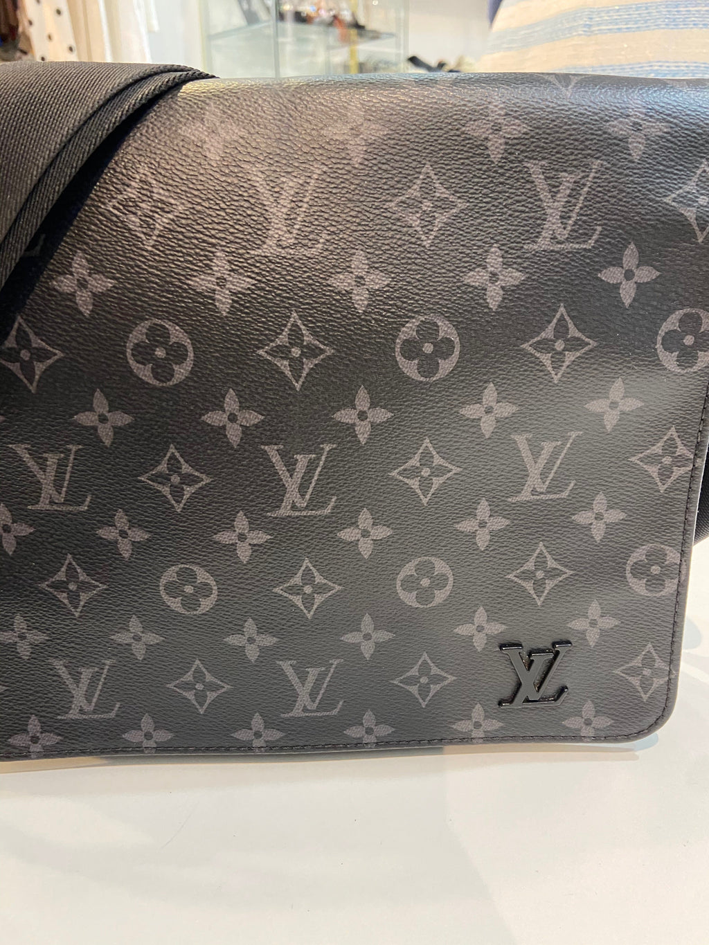 LOUIS VUITTON MONOGRAM ECLIPSE DISTRICT PM MESSENGER BAG