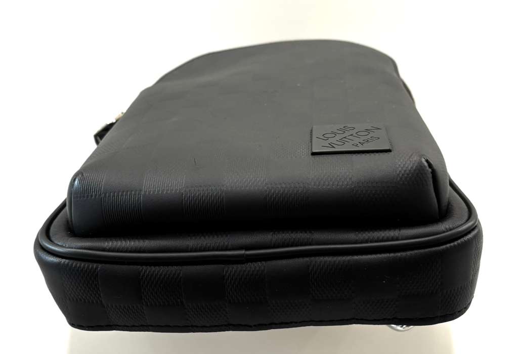 LOUIS VUITTON DAMIER GRAPHITE AVENUE SLINGBAG CROSSBODY