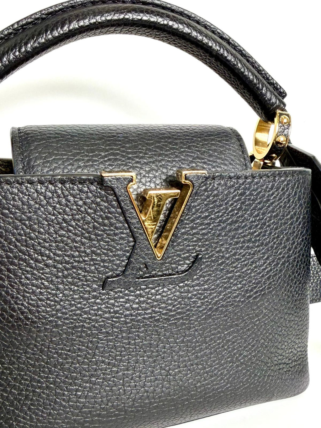 LOUIS VUITTON TAURILLON LEATHER MINI CAPUCINES BAG