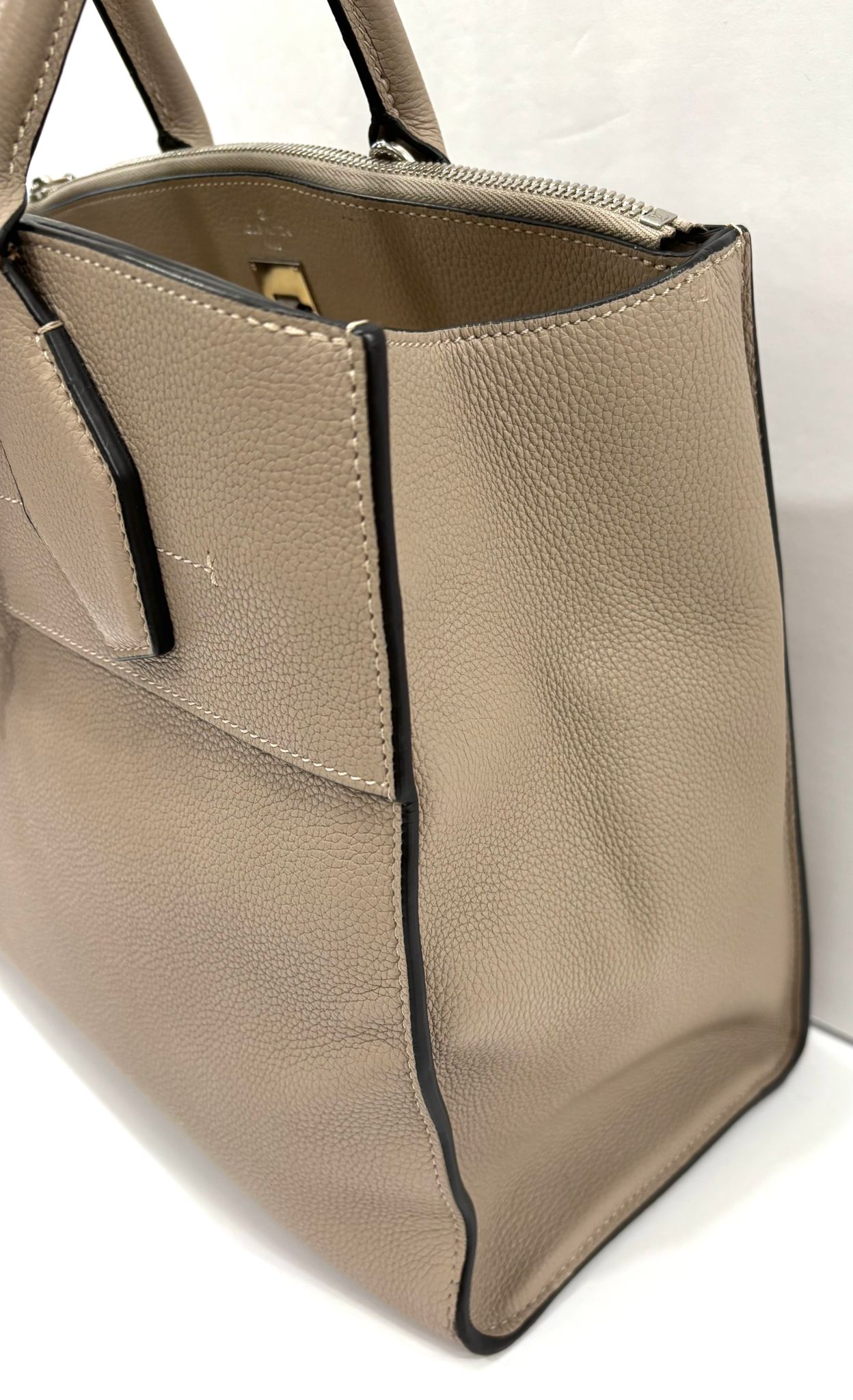 LOUIS VUITTON CITY STEAMER MM GRAINEDLEATHER HANDBAG