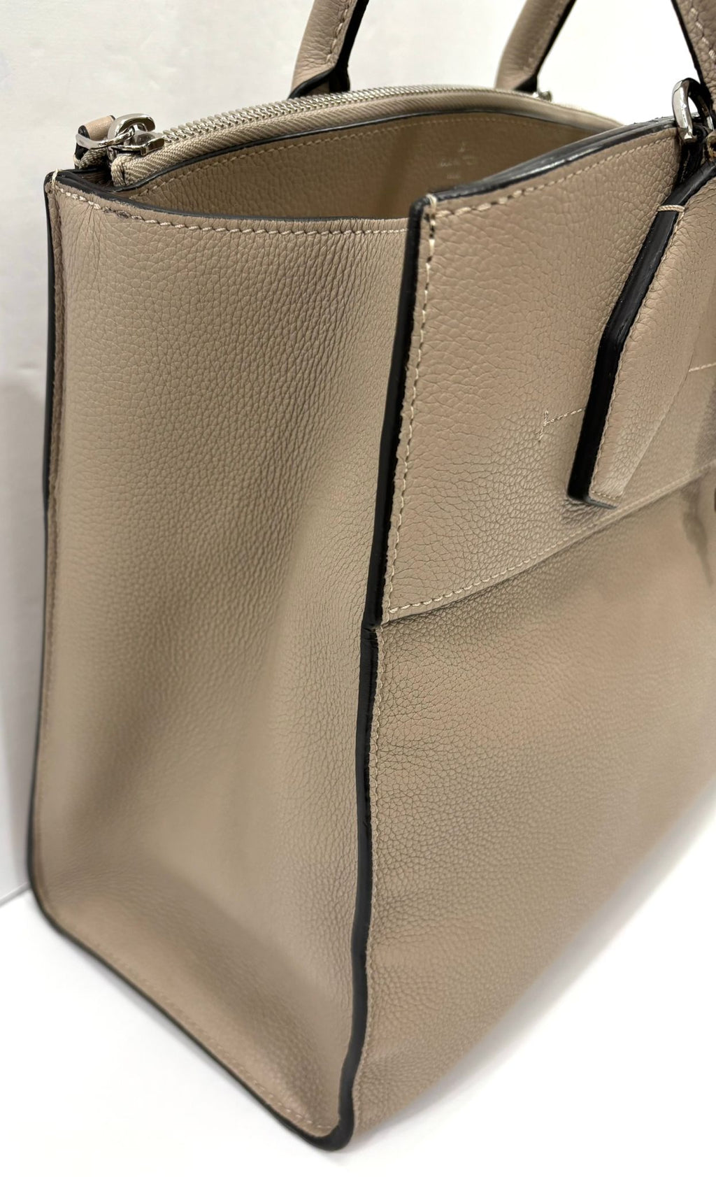LOUIS VUITTON CITY STEAMER MM GRAINEDLEATHER HANDBAG