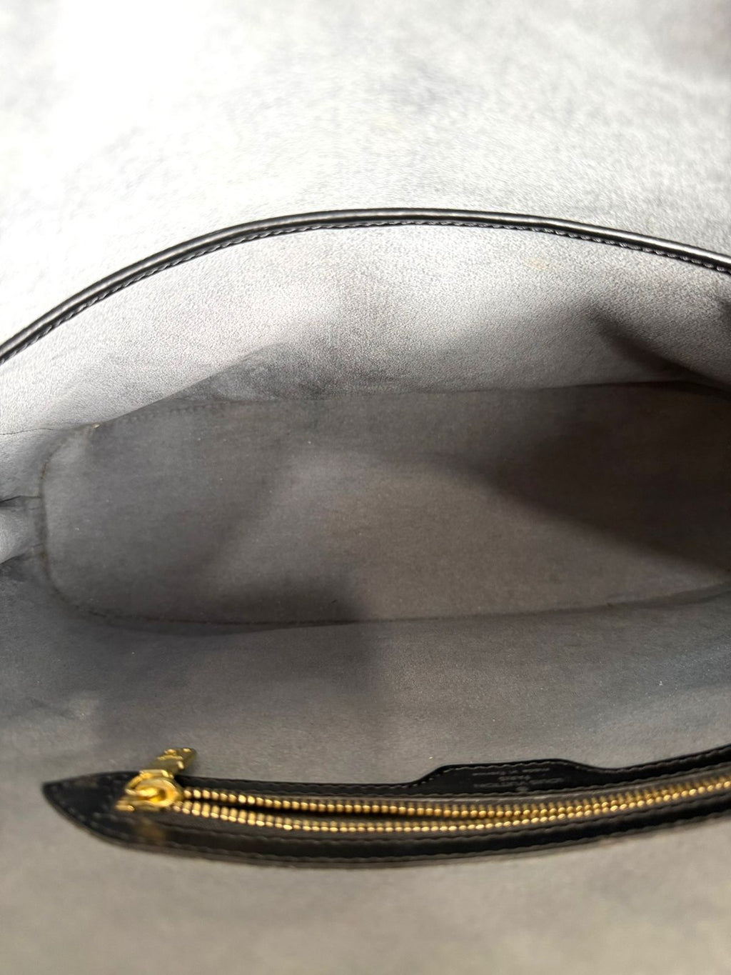 LOUIS VUITTON EPI LEATHER LUSSAC SHOULDER BAG