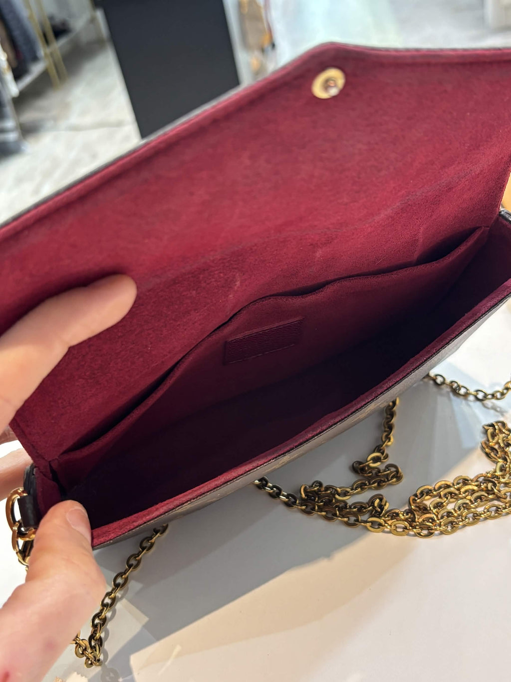 LOUIS VUITTON MONOGRAM POCHETTE FÉLICIE CHAIN BAG