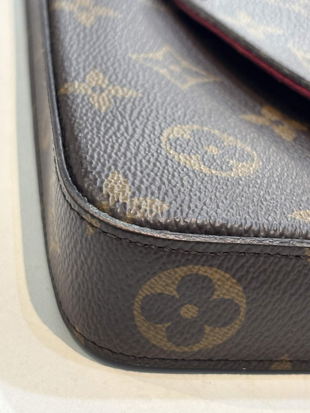 LOUIS VUITTON MONOGRAM POCHETTE FÉLICIE CHAIN BAG