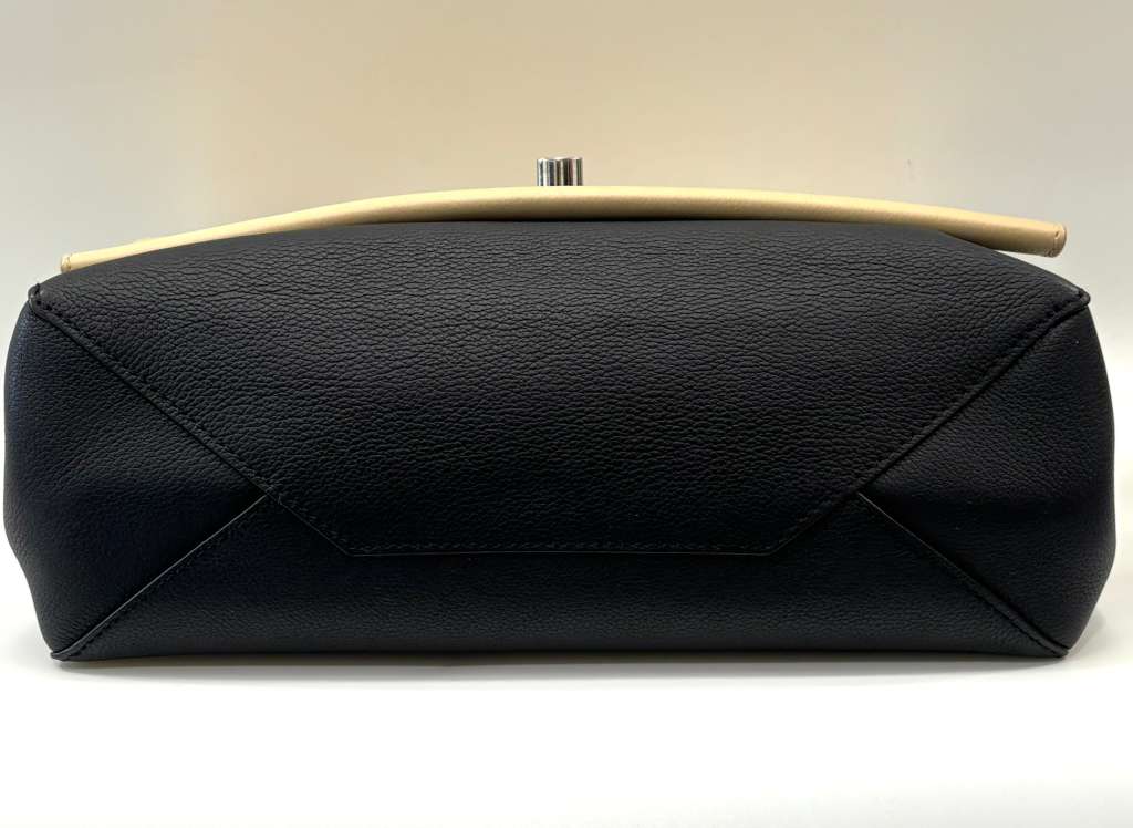 LOUIS VUITTON LOCKME LEATHER HANDBAG