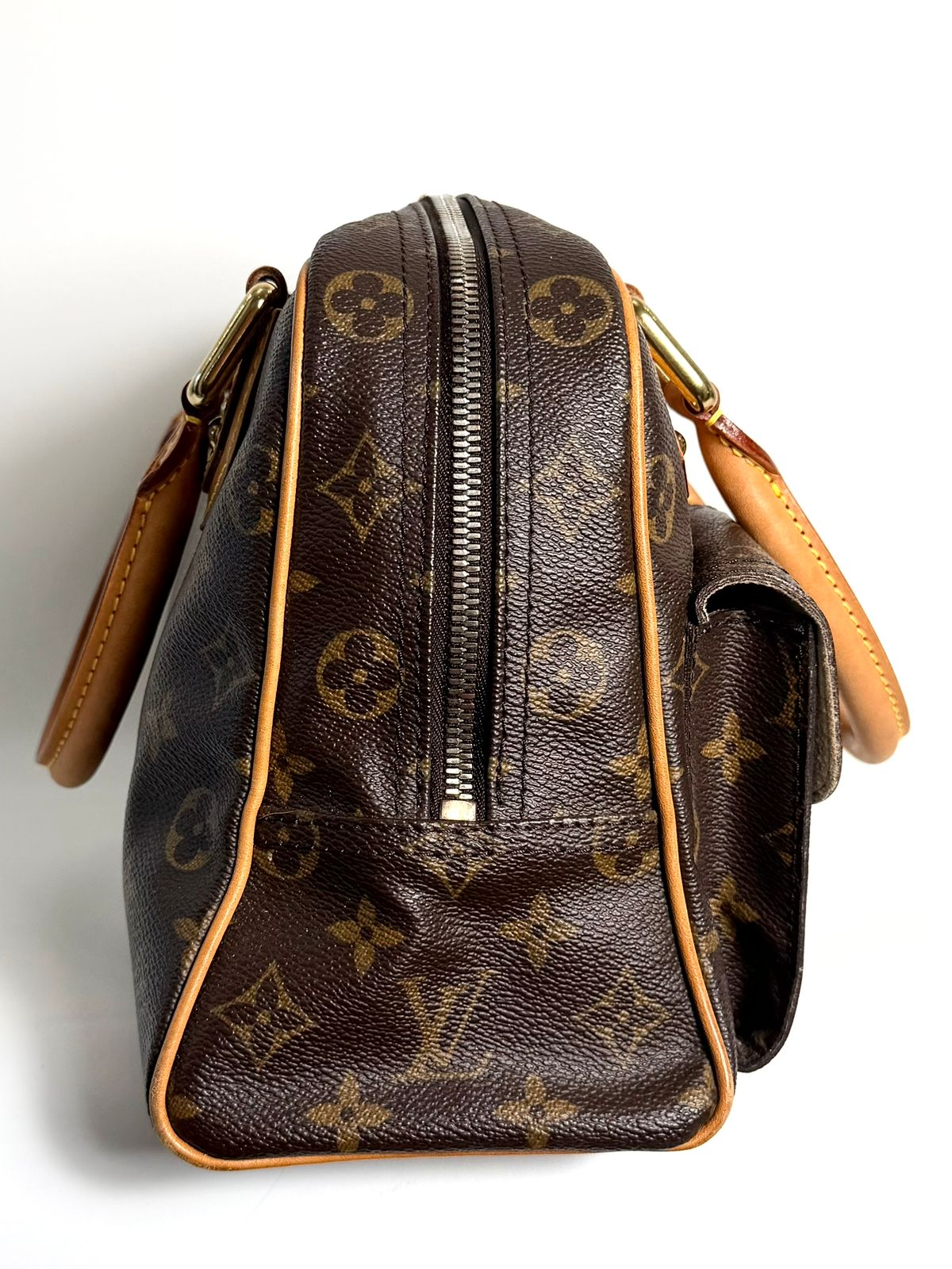 LOUIS VUITTON MANHATTAN PM MONOGRAM SHOULDER BAG
